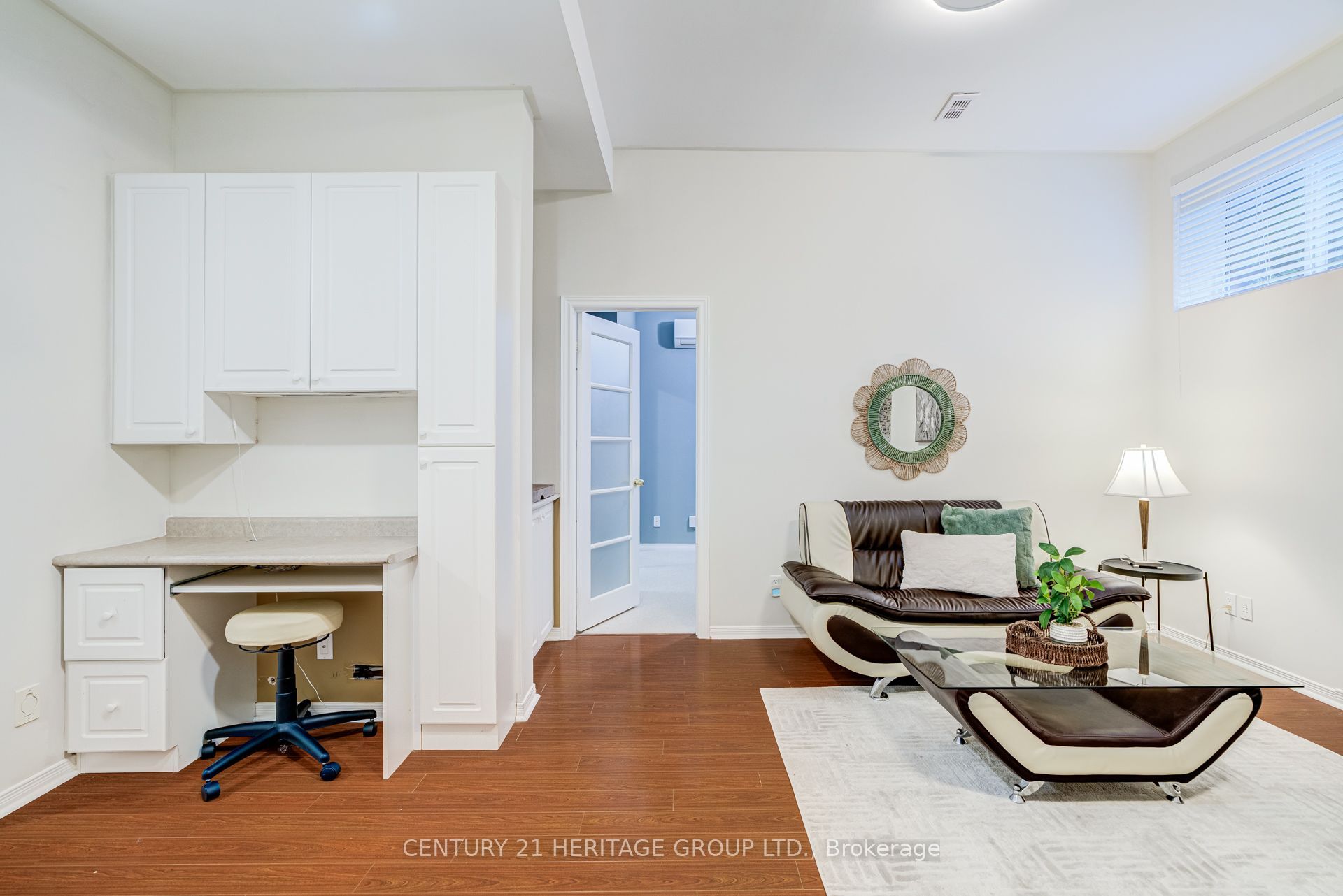 532 Melville Avenue Property Photo 29