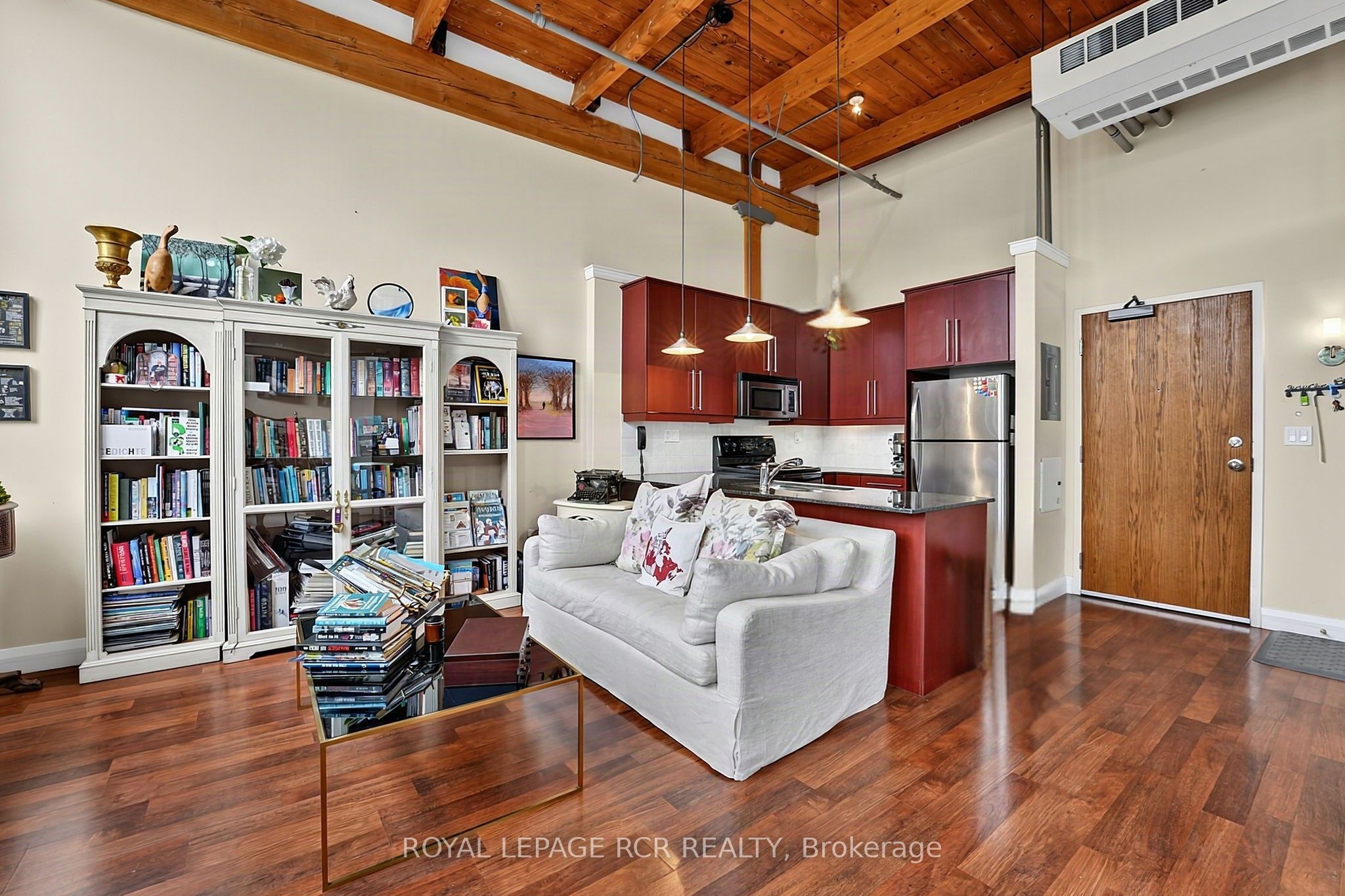 543 Timothy Street 207 Property Photo 8
