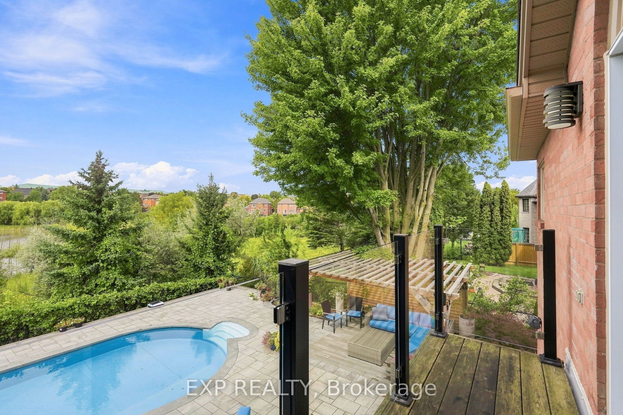 655 Culler Mews Property Photo 29