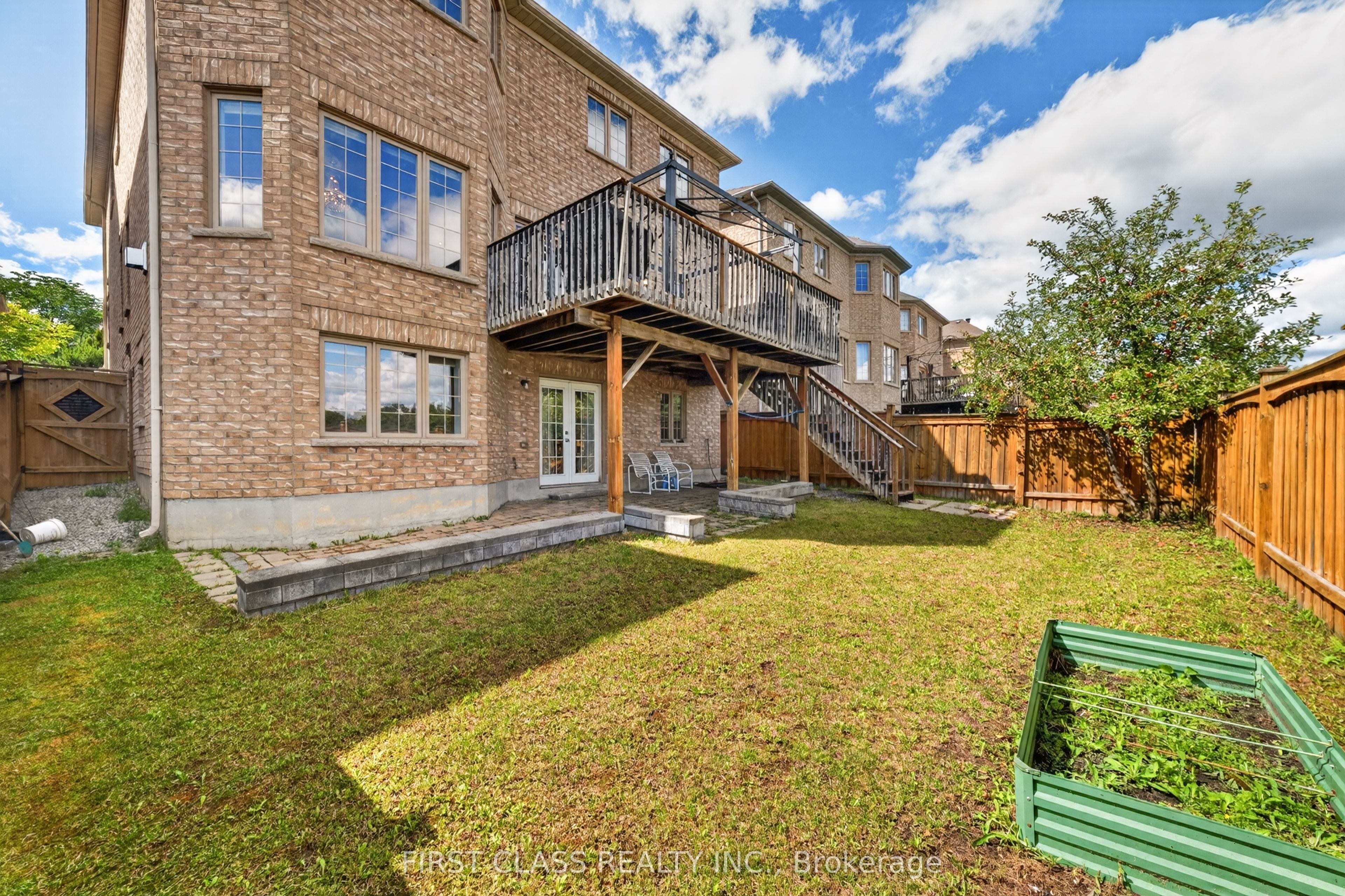 23 Lady Karen Crescent Property Photo 43