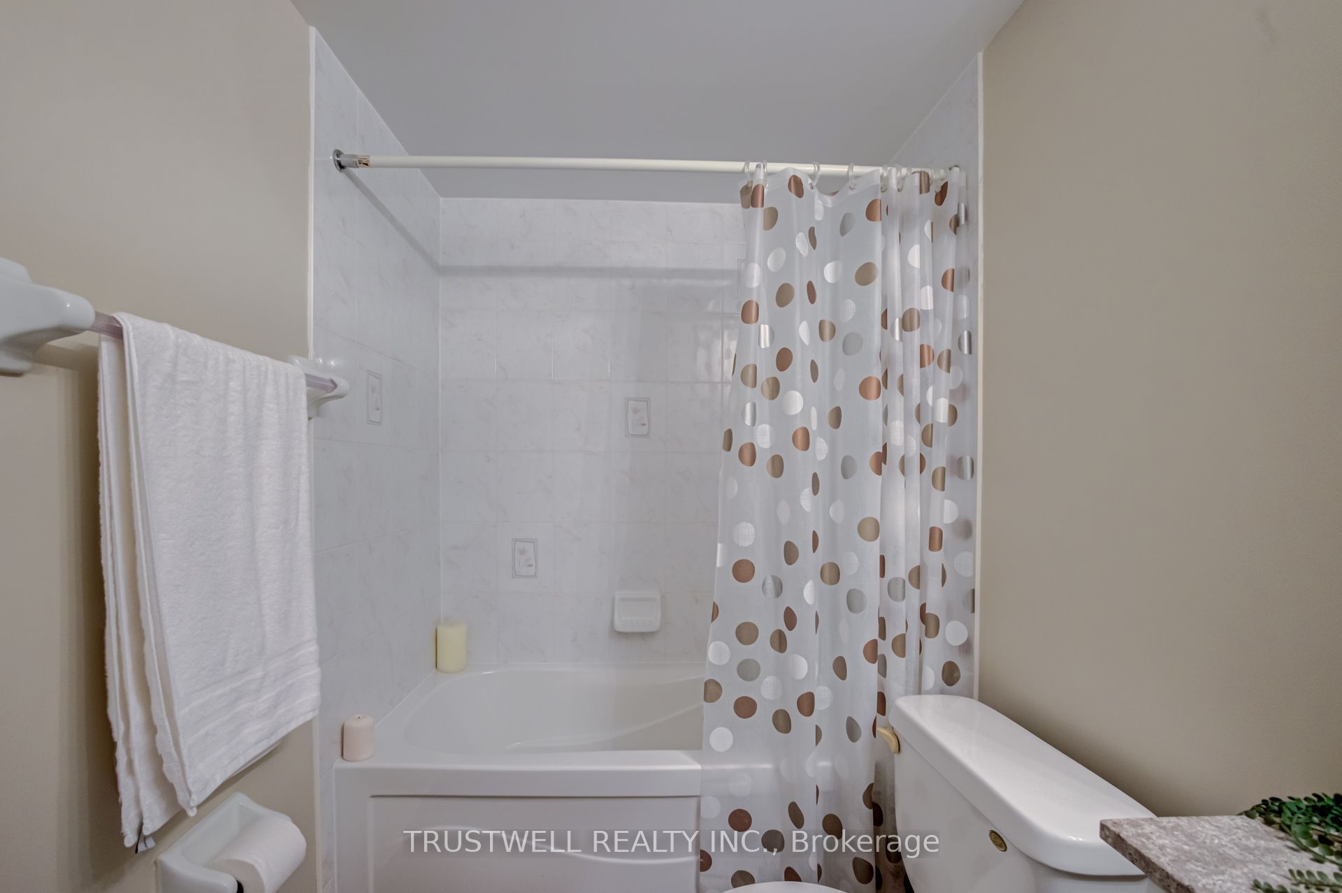 185 Oneida Crescent 808 Property Photo 40