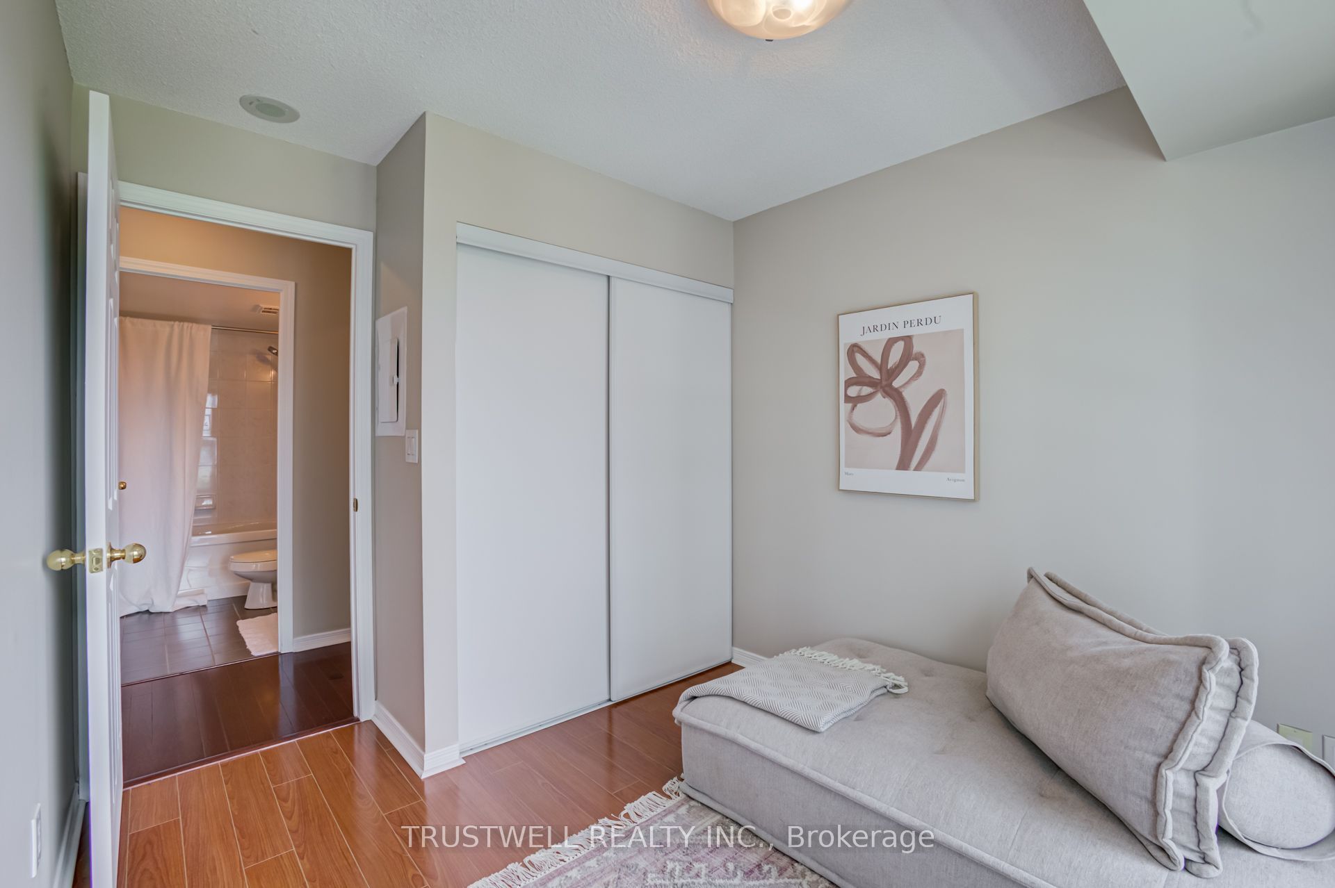 185 Oneida Crescent 808 Property Photo 43