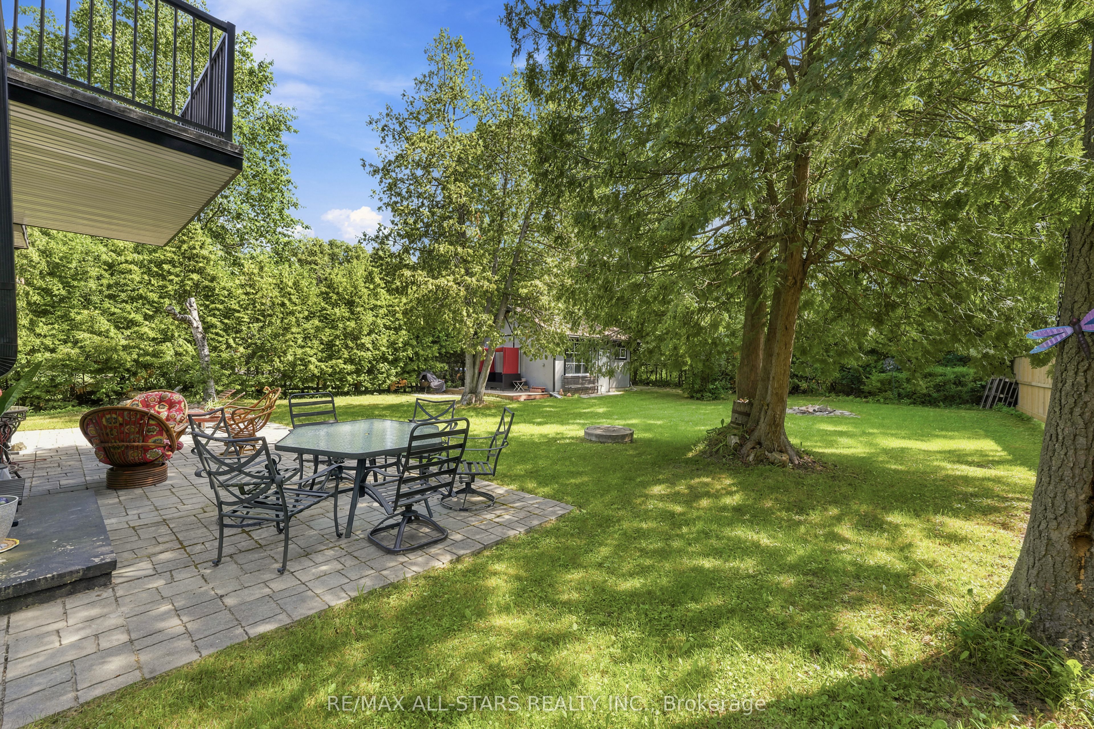 55 Linda Road Property Photo 4
