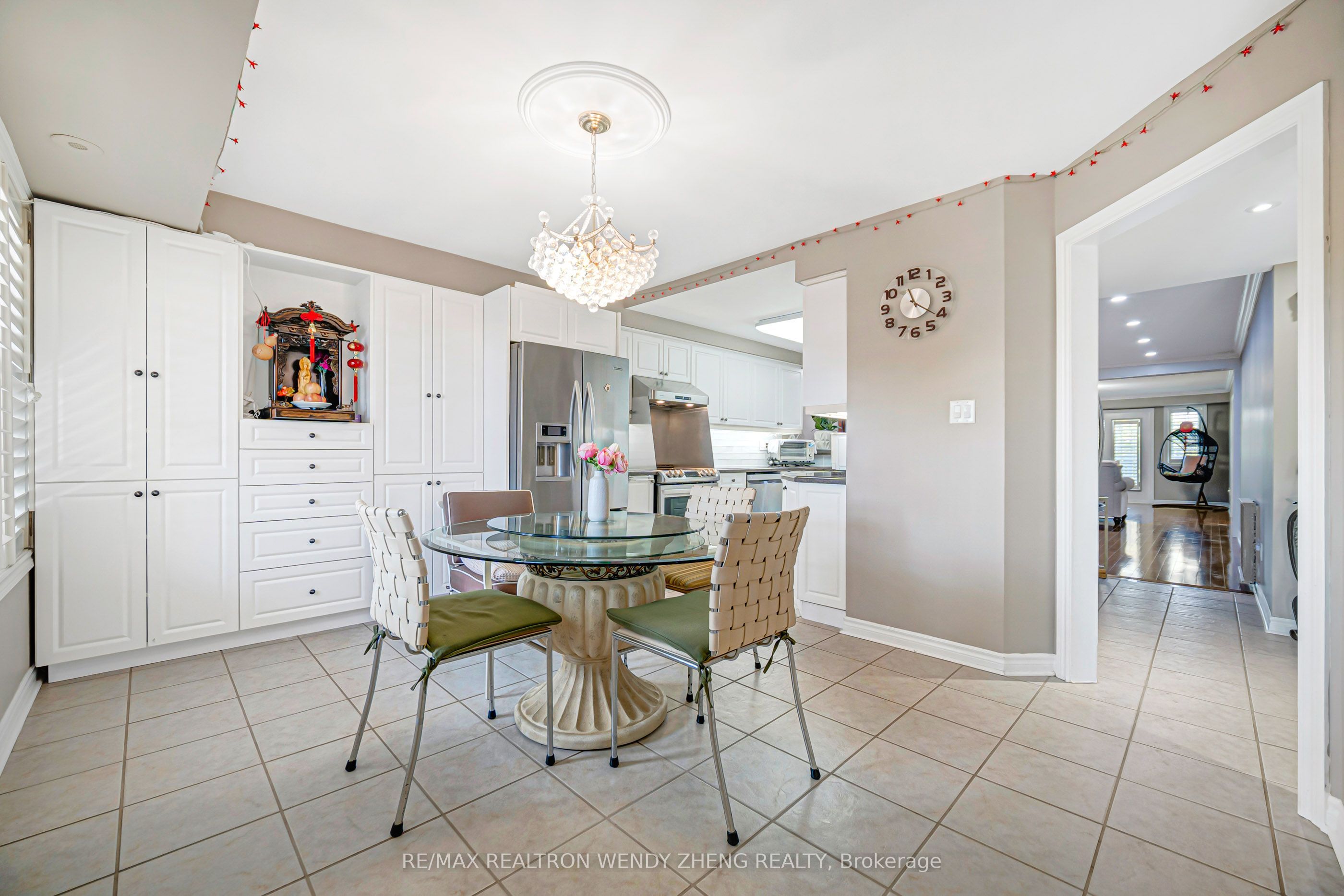 520 Silken Laumann Drive 21 Property Photo 11