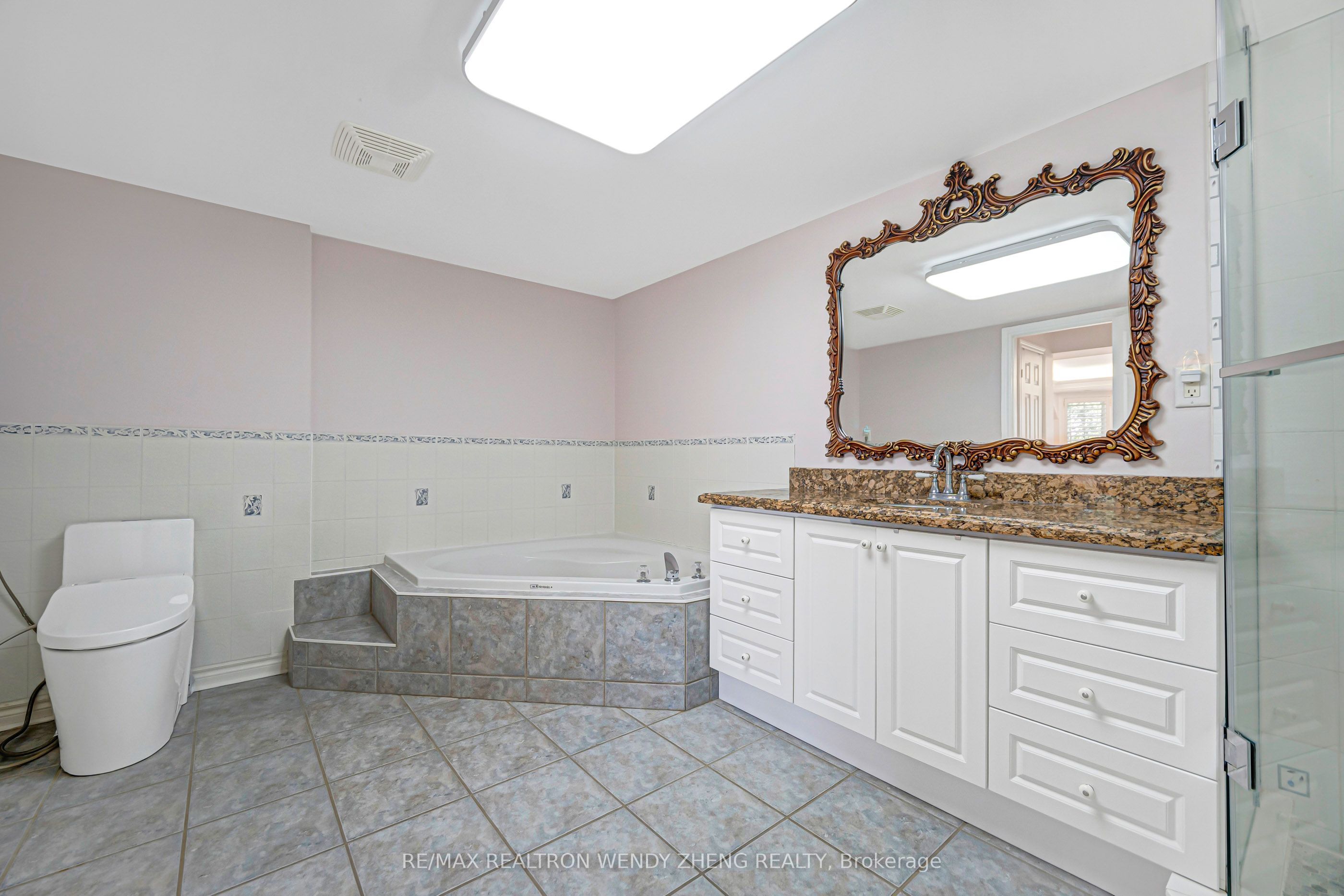 520 Silken Laumann Drive 21 Property Photo 33