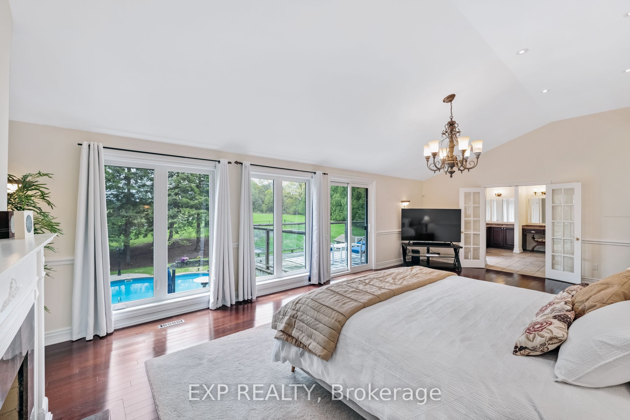 15 Jarvis Avenue Property Photo 12