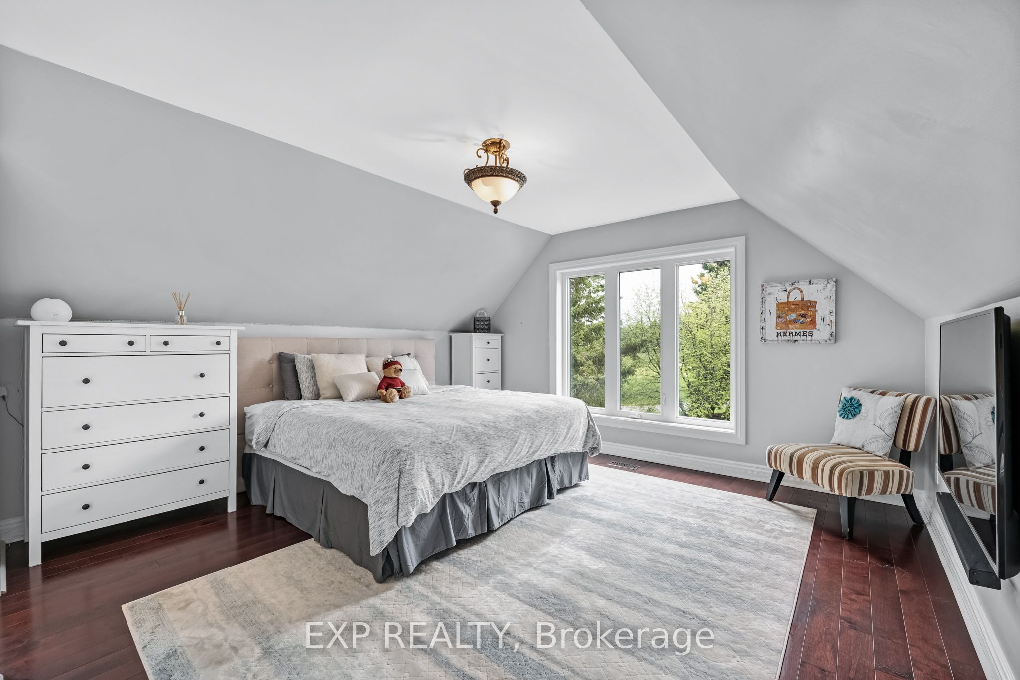 15 Jarvis Avenue Property Photo 18