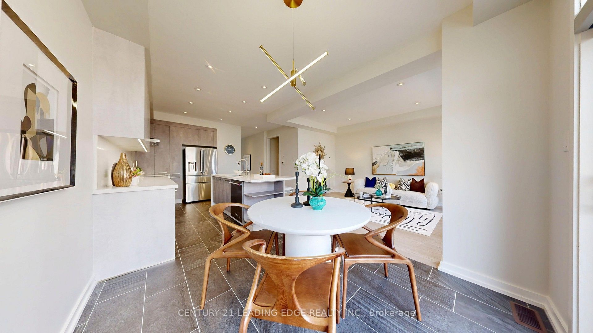 64 Mondial Crescent Property Photo 10