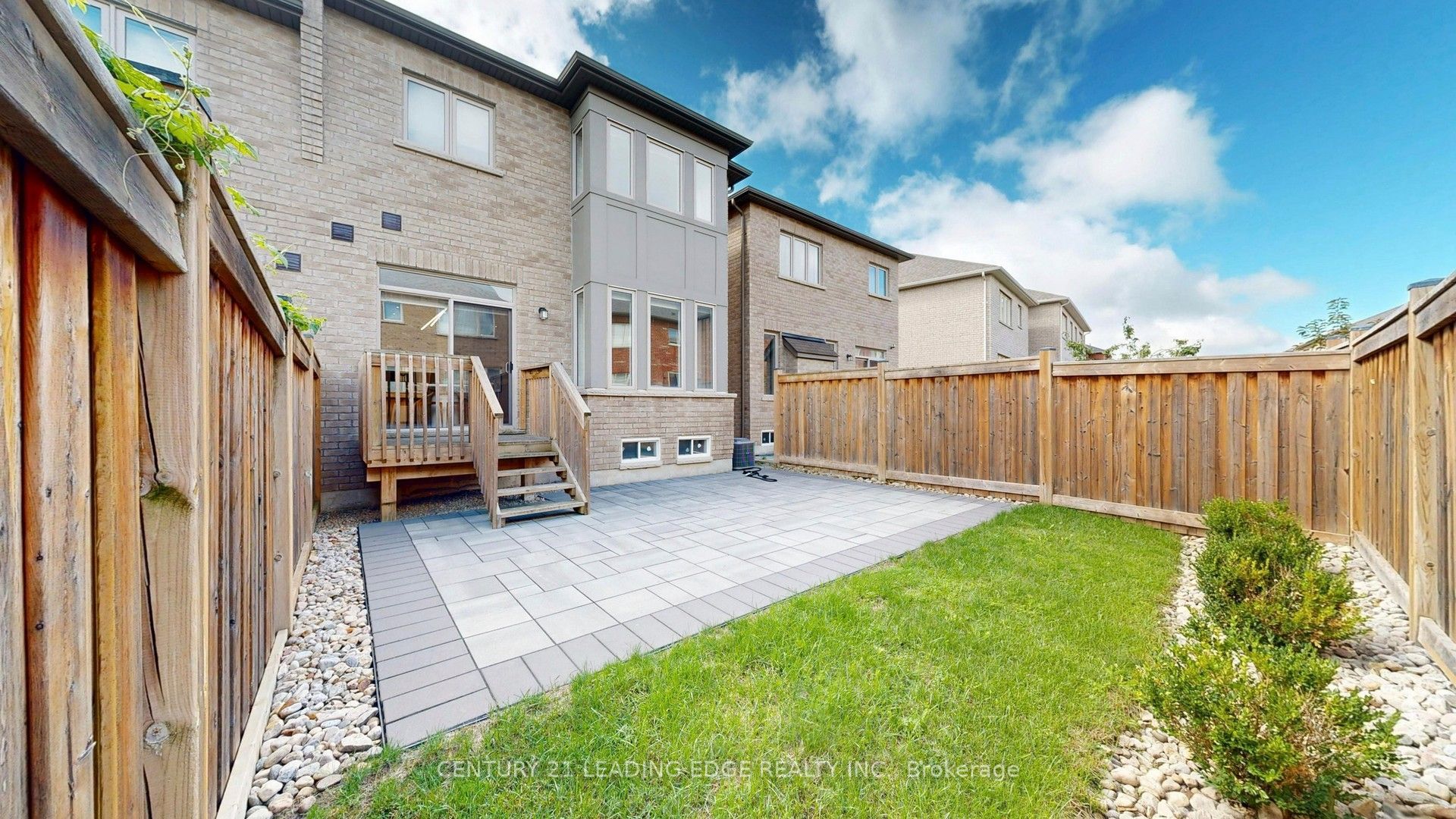 64 Mondial Crescent Property Photo 44