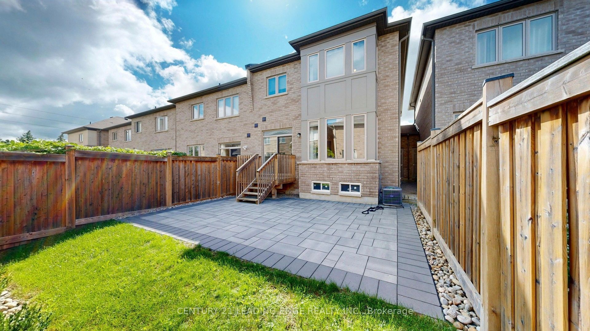 64 Mondial Crescent Property Photo 45