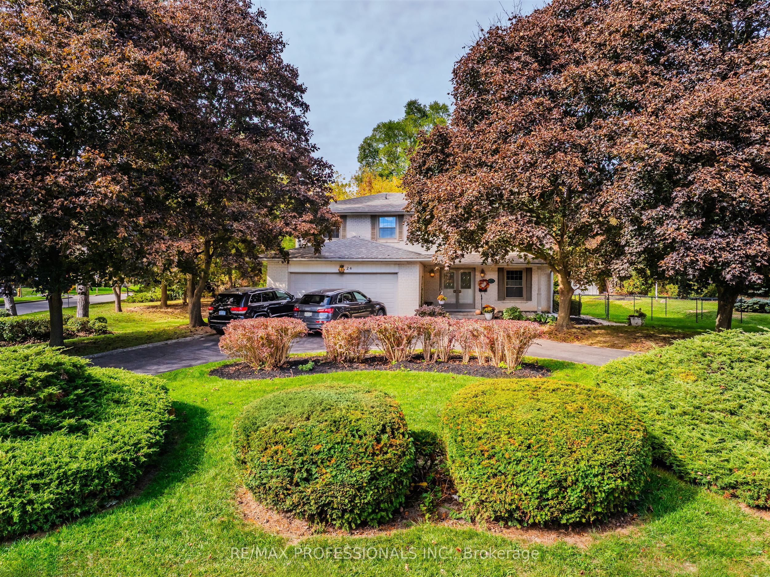 24 Billy Joel Crescent