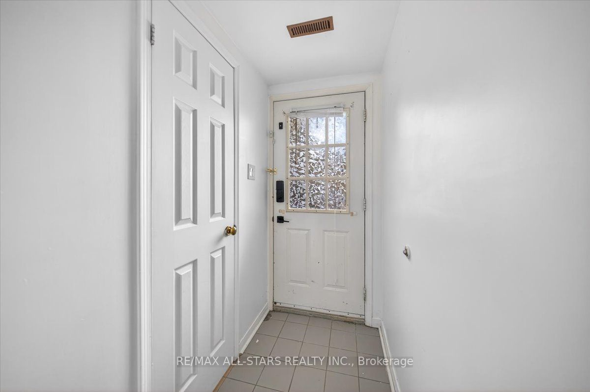 119 Spring Road 3 Property Photo 39