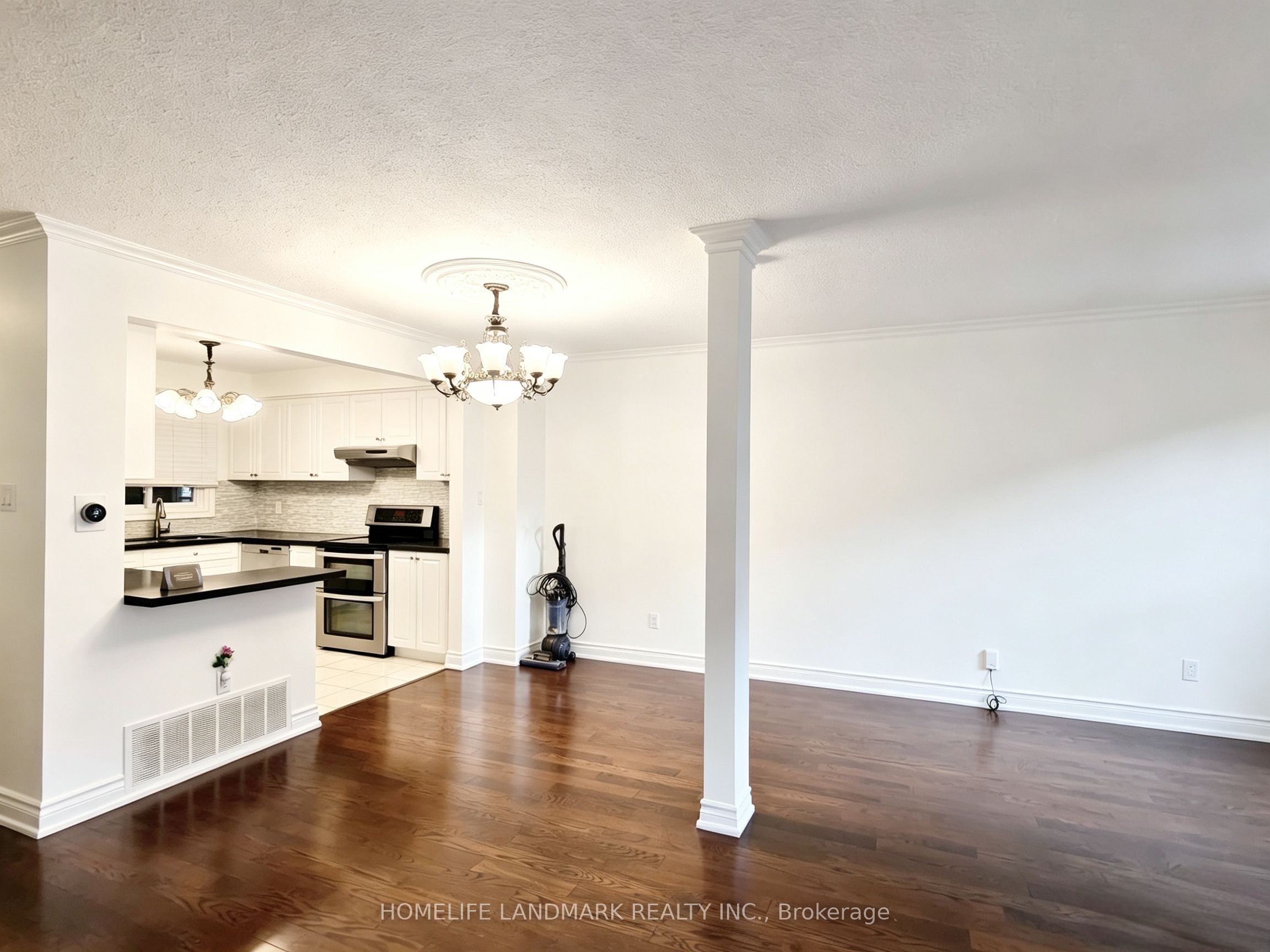 215 Bob O' Link Avenue Property Photo 8