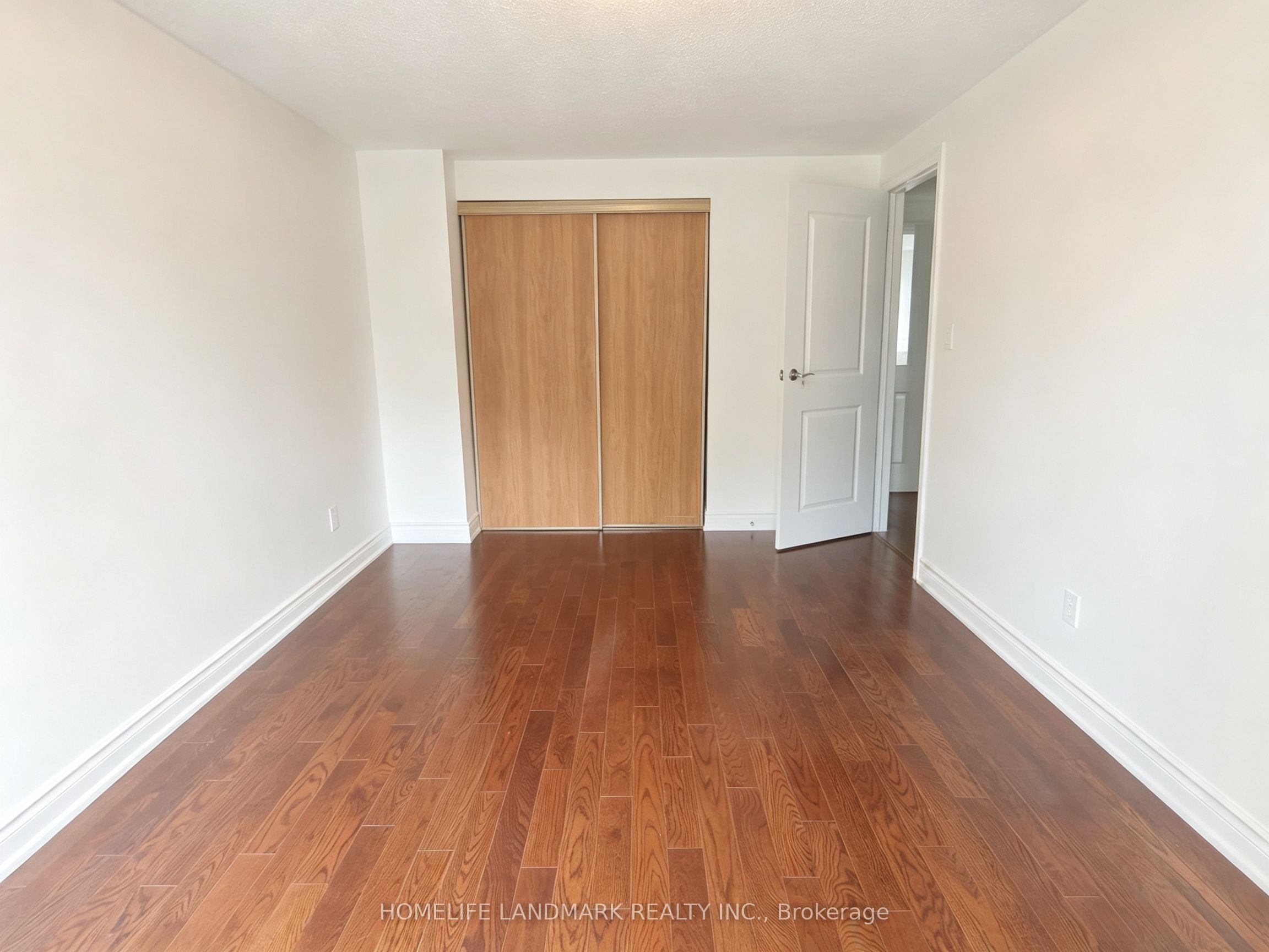 215 Bob O' Link Avenue Property Photo 16