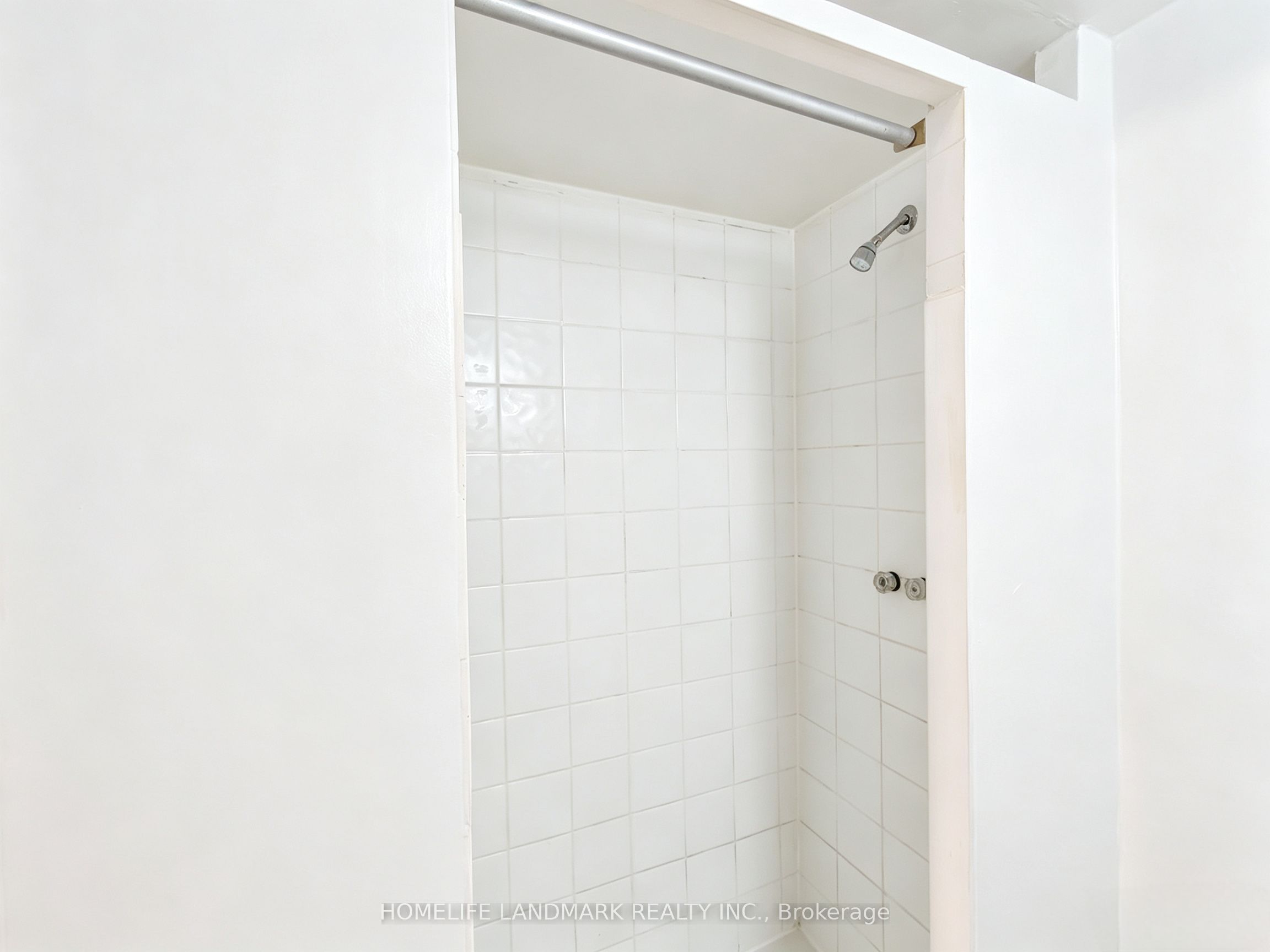 215 Bob O' Link Avenue Property Photo 31