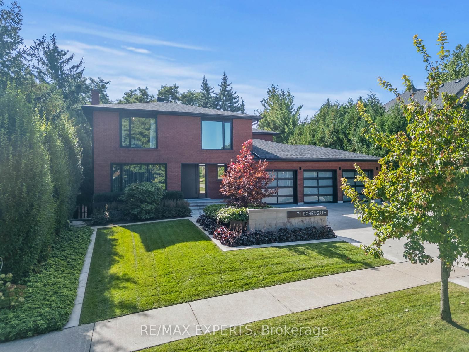 71 Dorengate Drive Property Photo 3