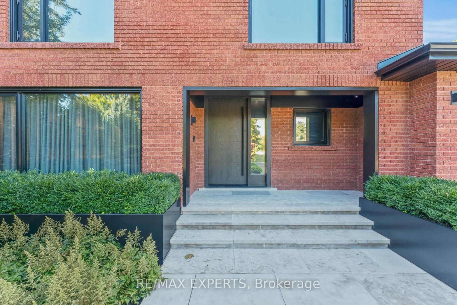71 Dorengate Drive Property Photo 6