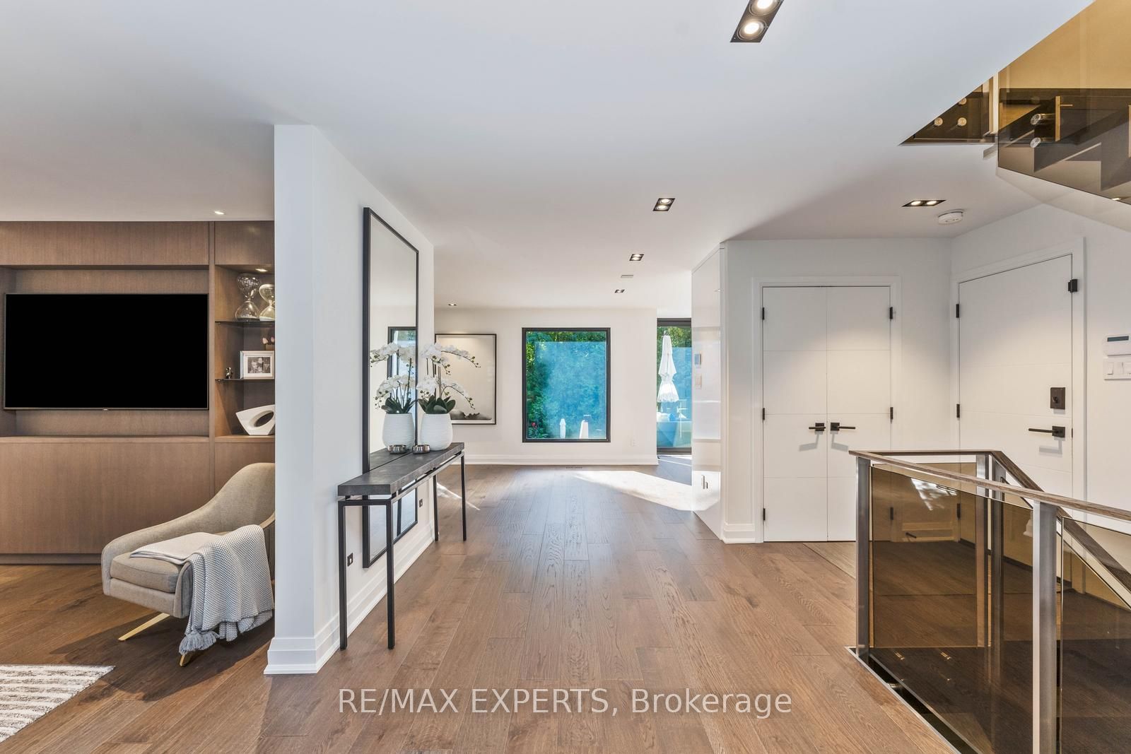 71 Dorengate Drive Property Photo 8
