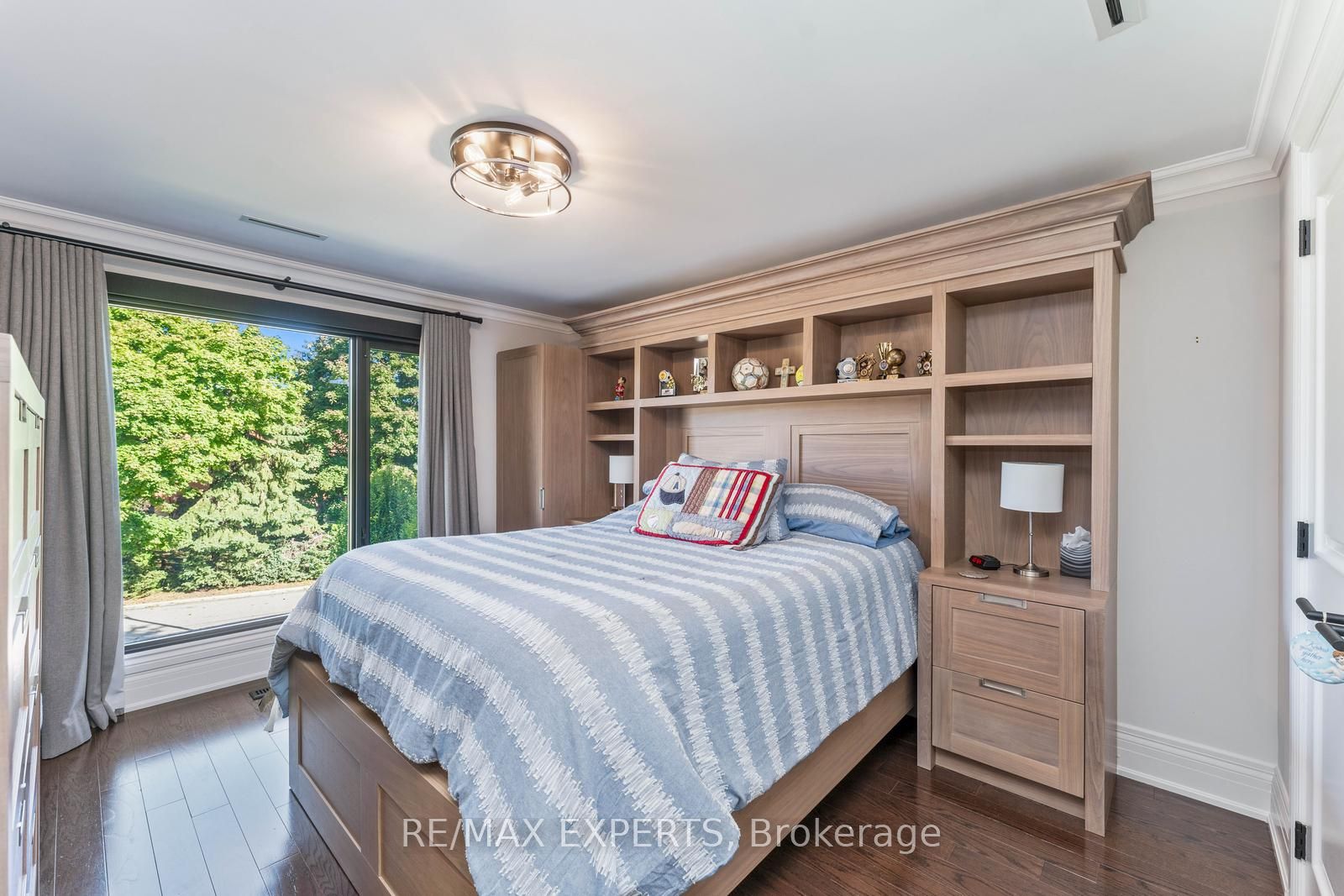 71 Dorengate Drive Property Photo 24