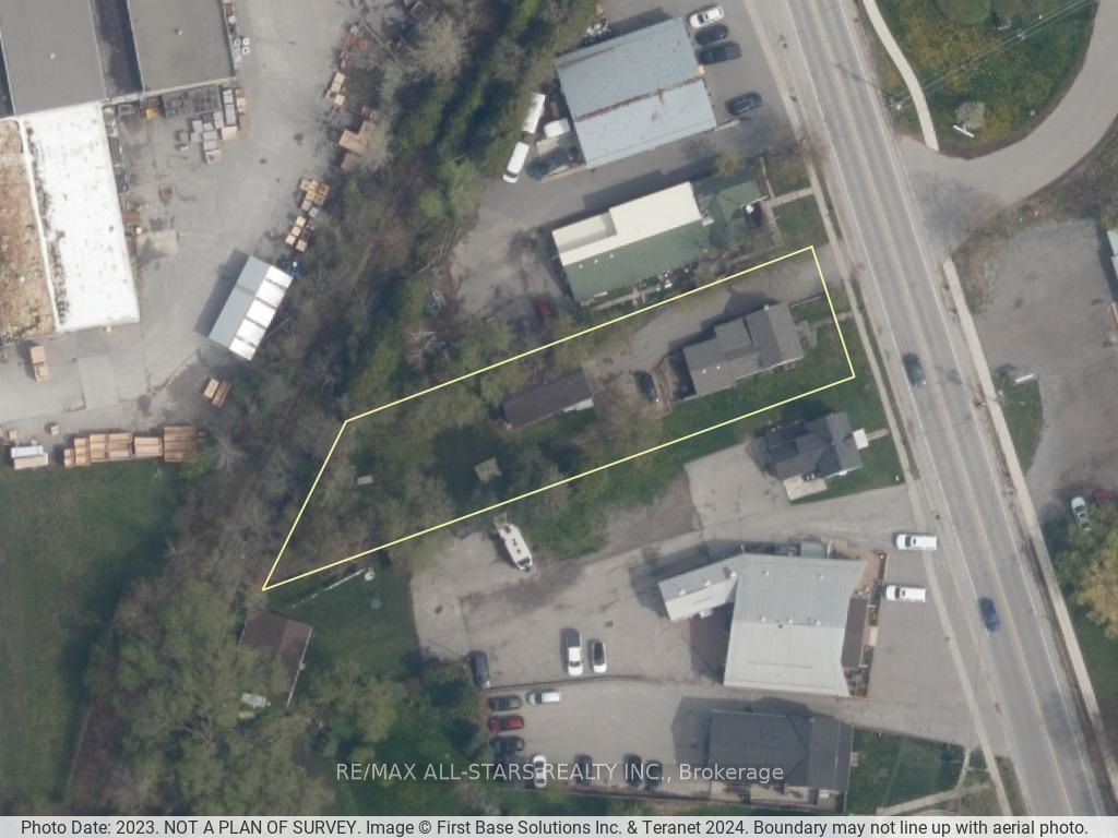 116 Main Street N Property Photo 10