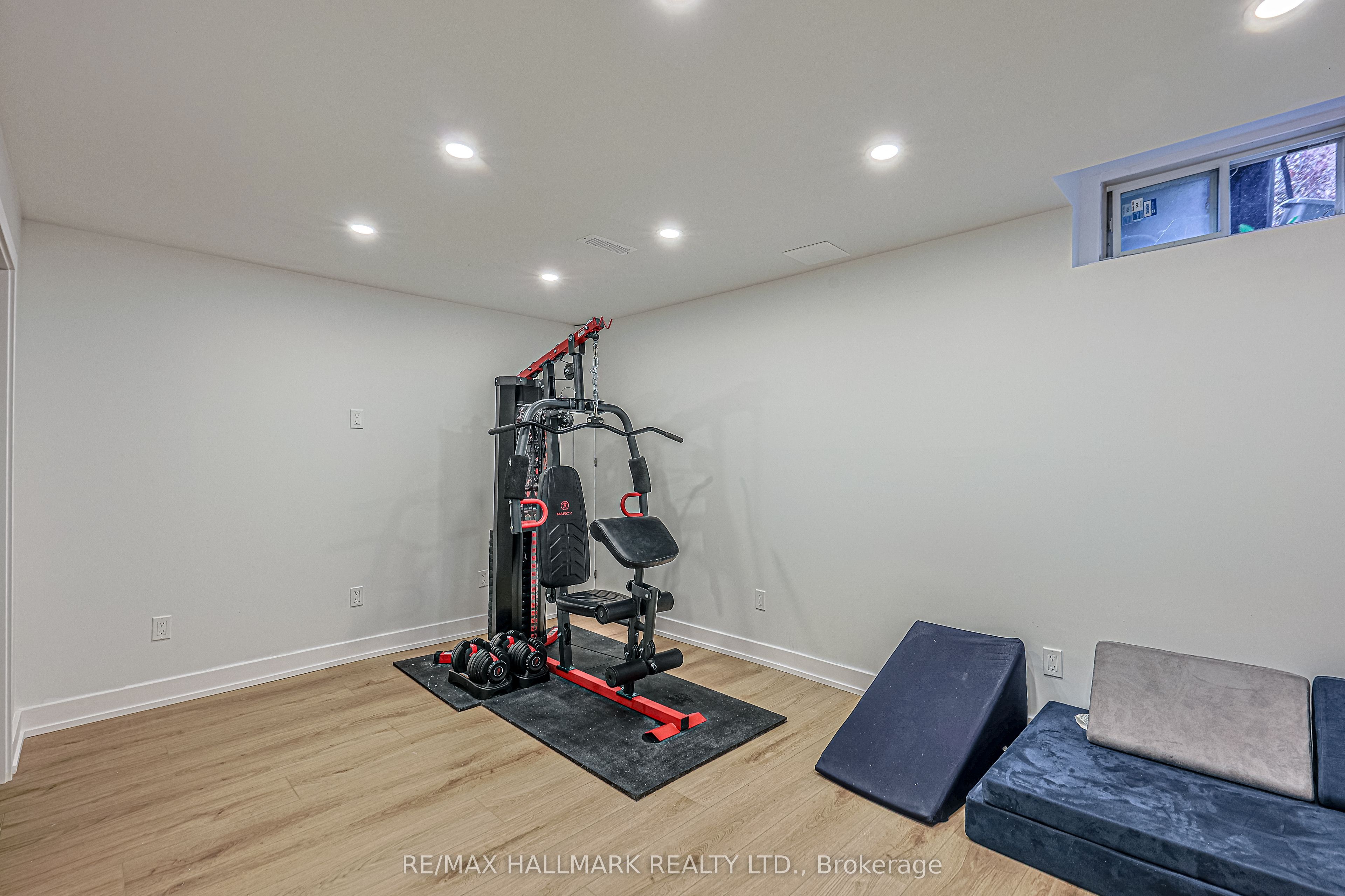 256 Sandale Road Property Photo 25