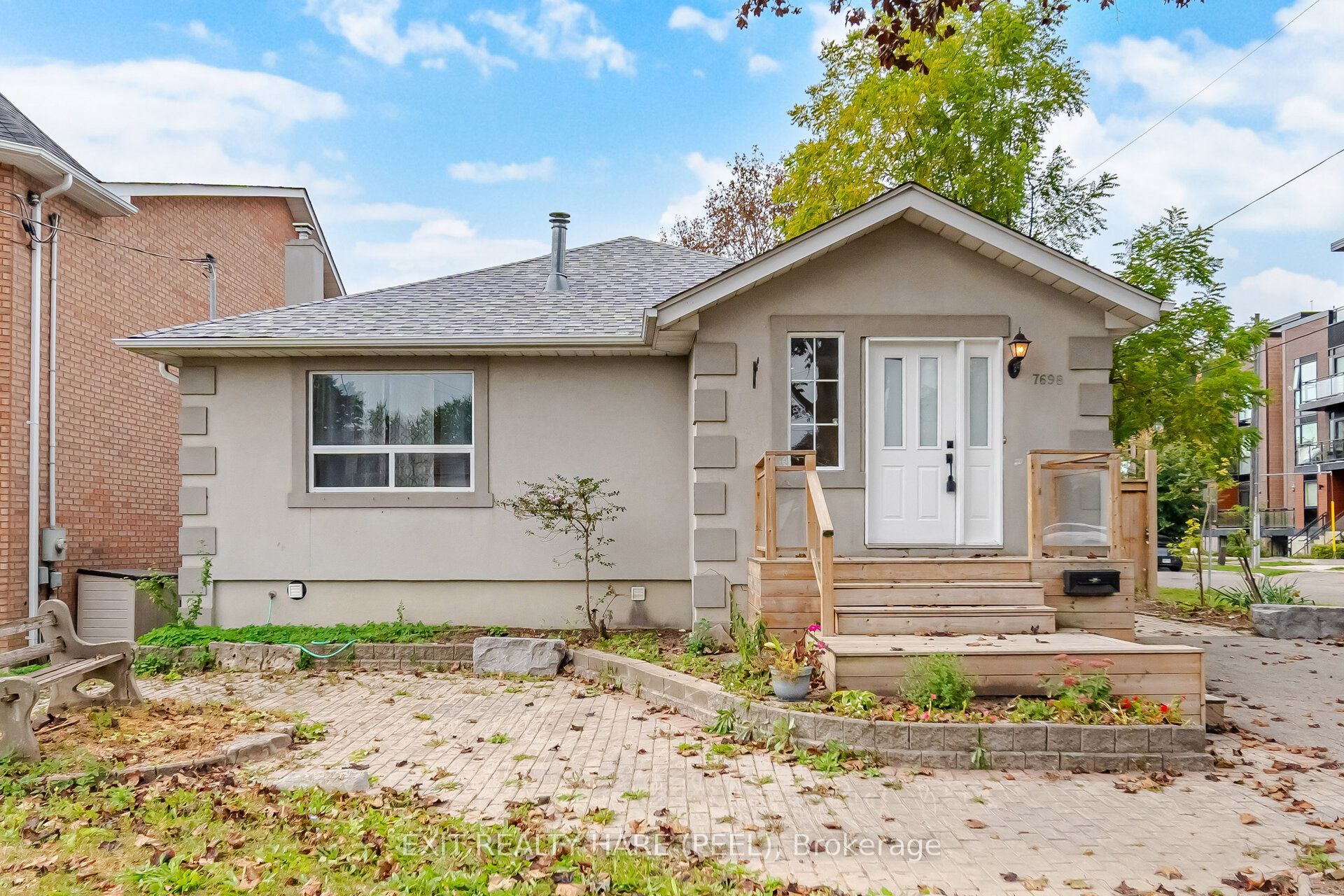 7698 Kipling Avenue Property Photo 1
