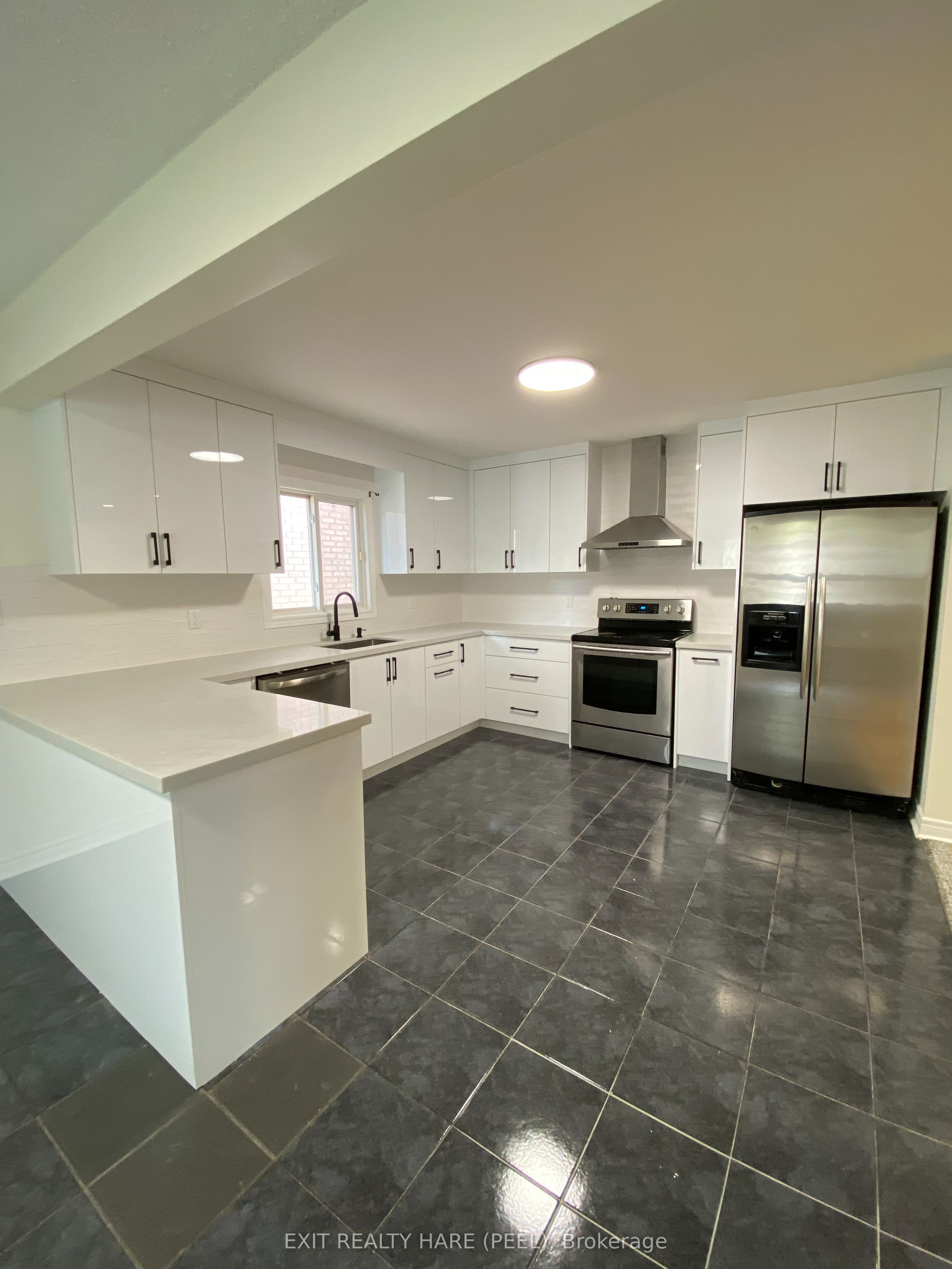 7698 Kipling Avenue Property Photo 11