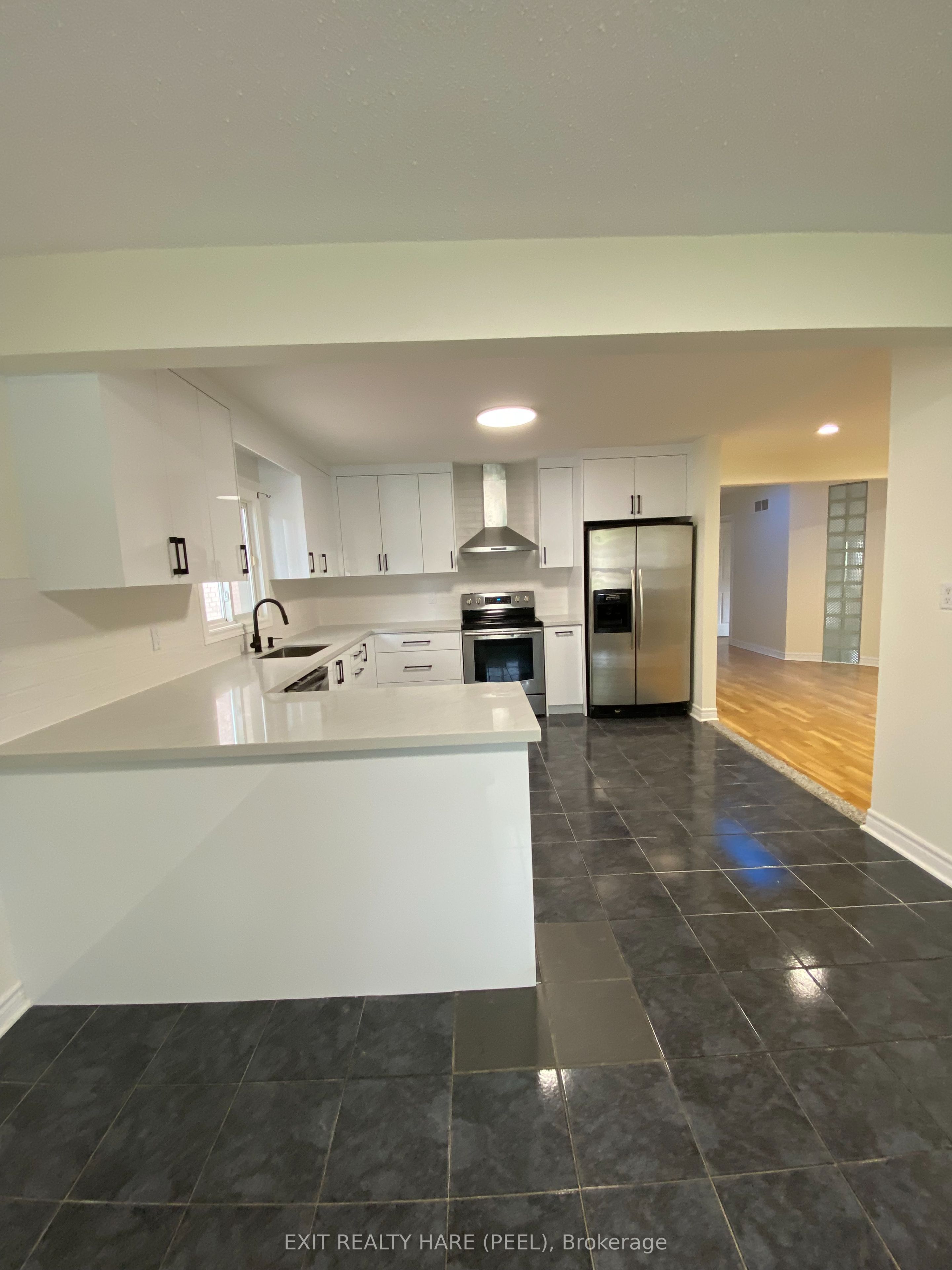 7698 Kipling Avenue Property Photo 12