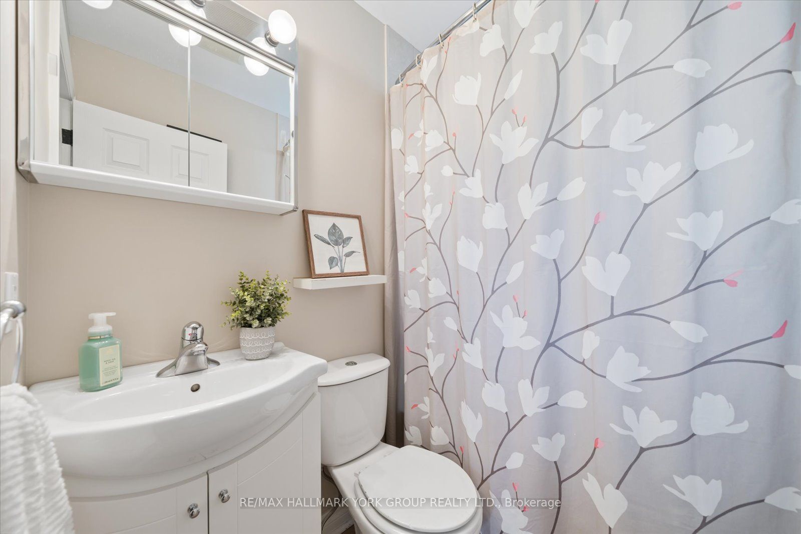26 Georgina Street Property Photo 28