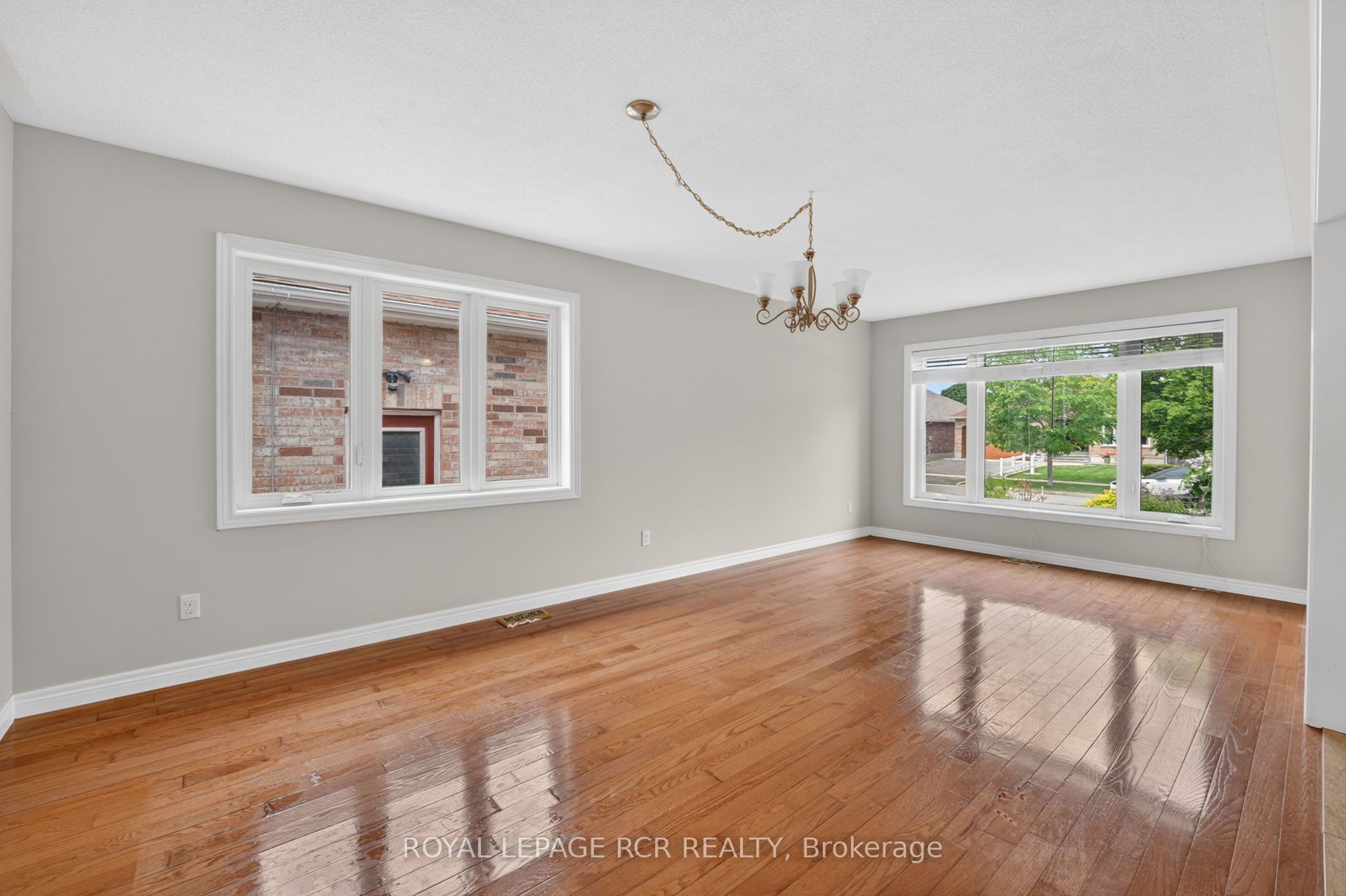71 Elmwood Avenue Property Photo 4