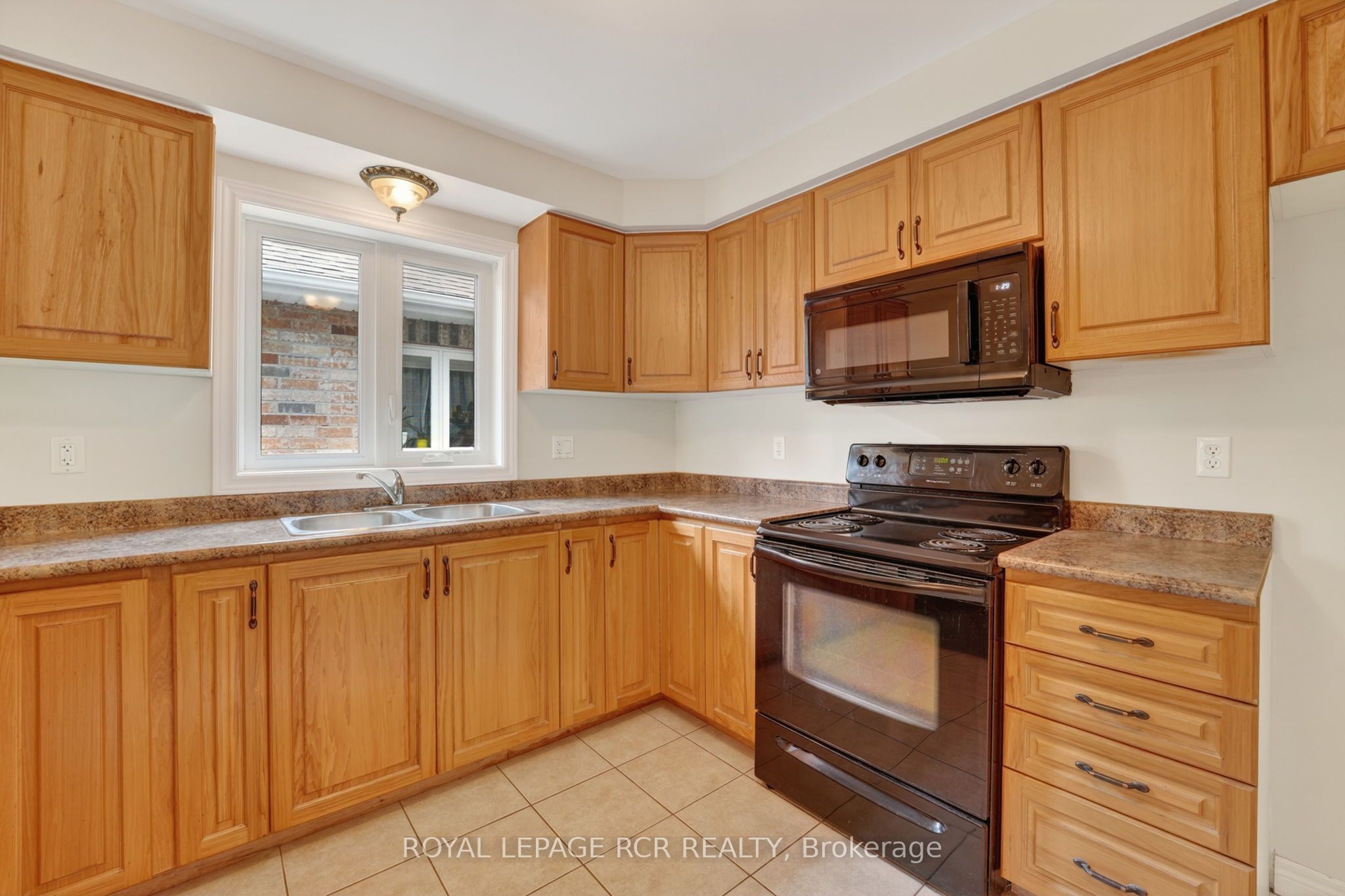 71 Elmwood Avenue Property Photo 8