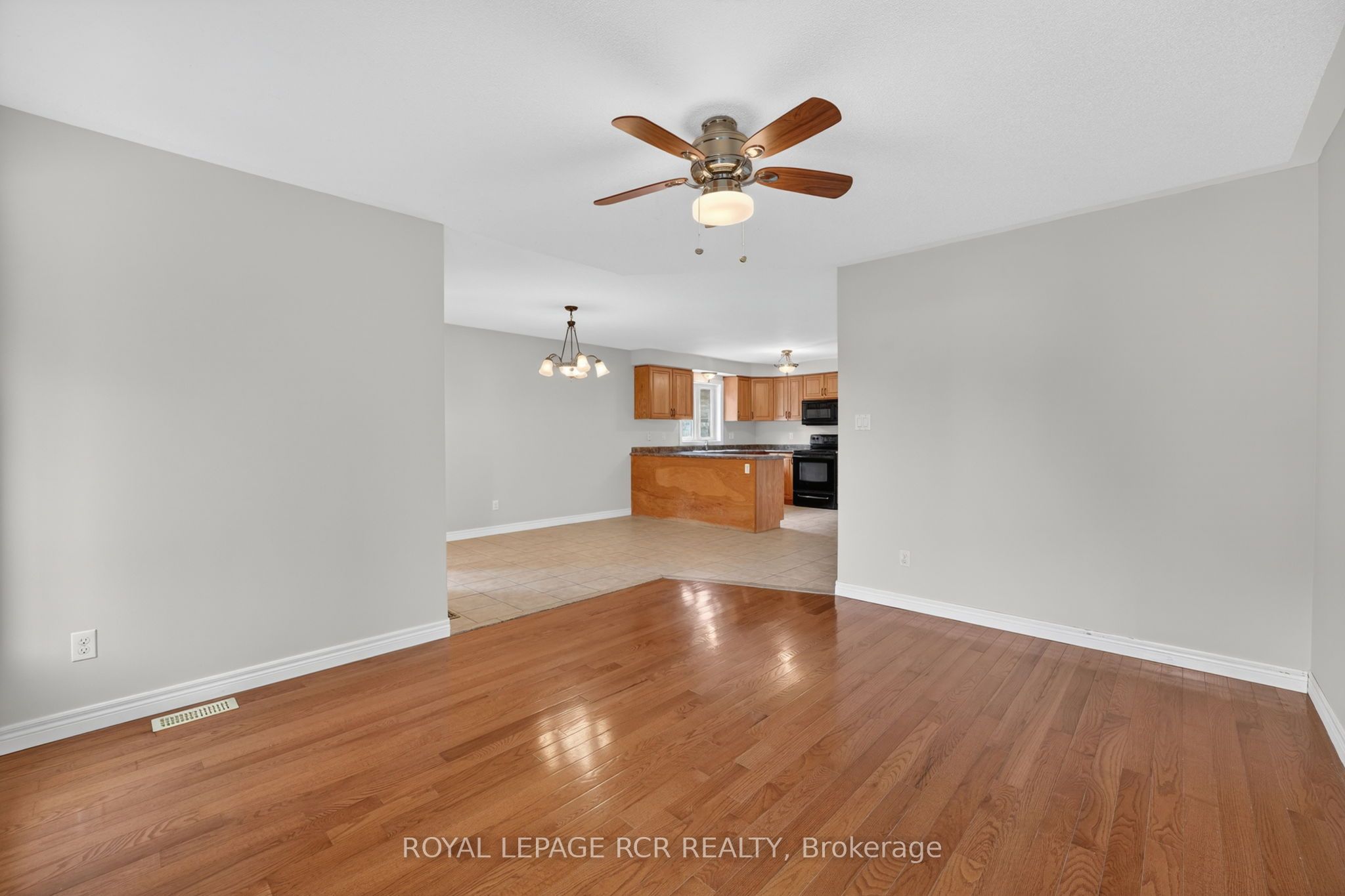 71 Elmwood Avenue Property Photo 15