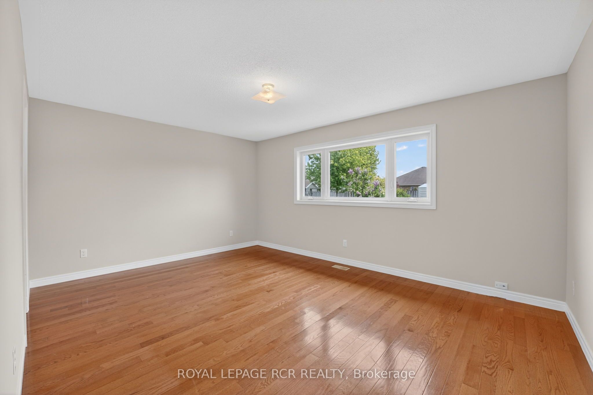 71 Elmwood Avenue Property Photo 18