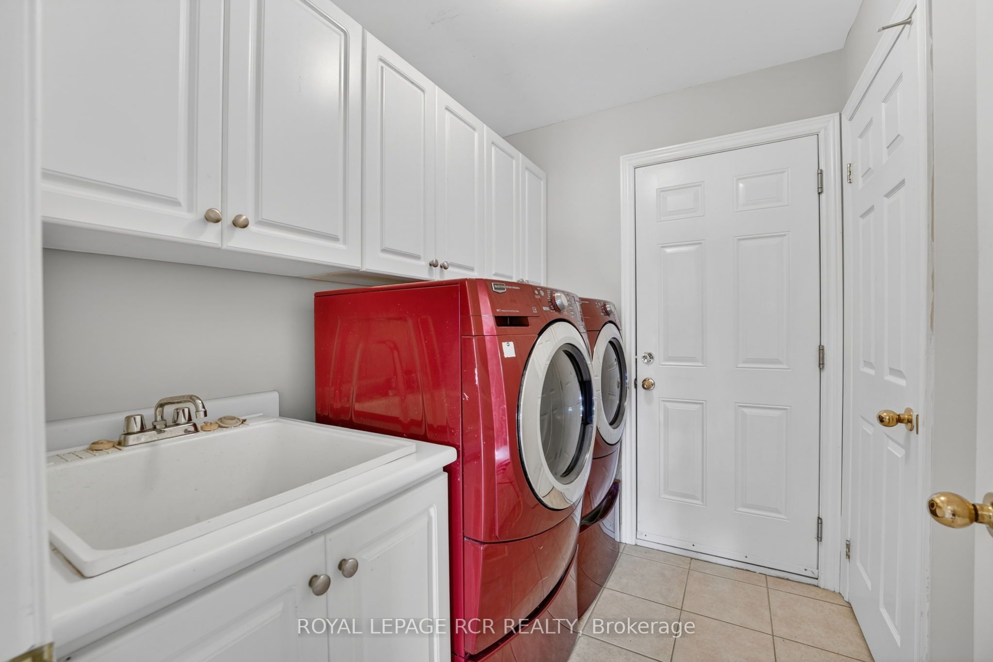 71 Elmwood Avenue Property Photo 28