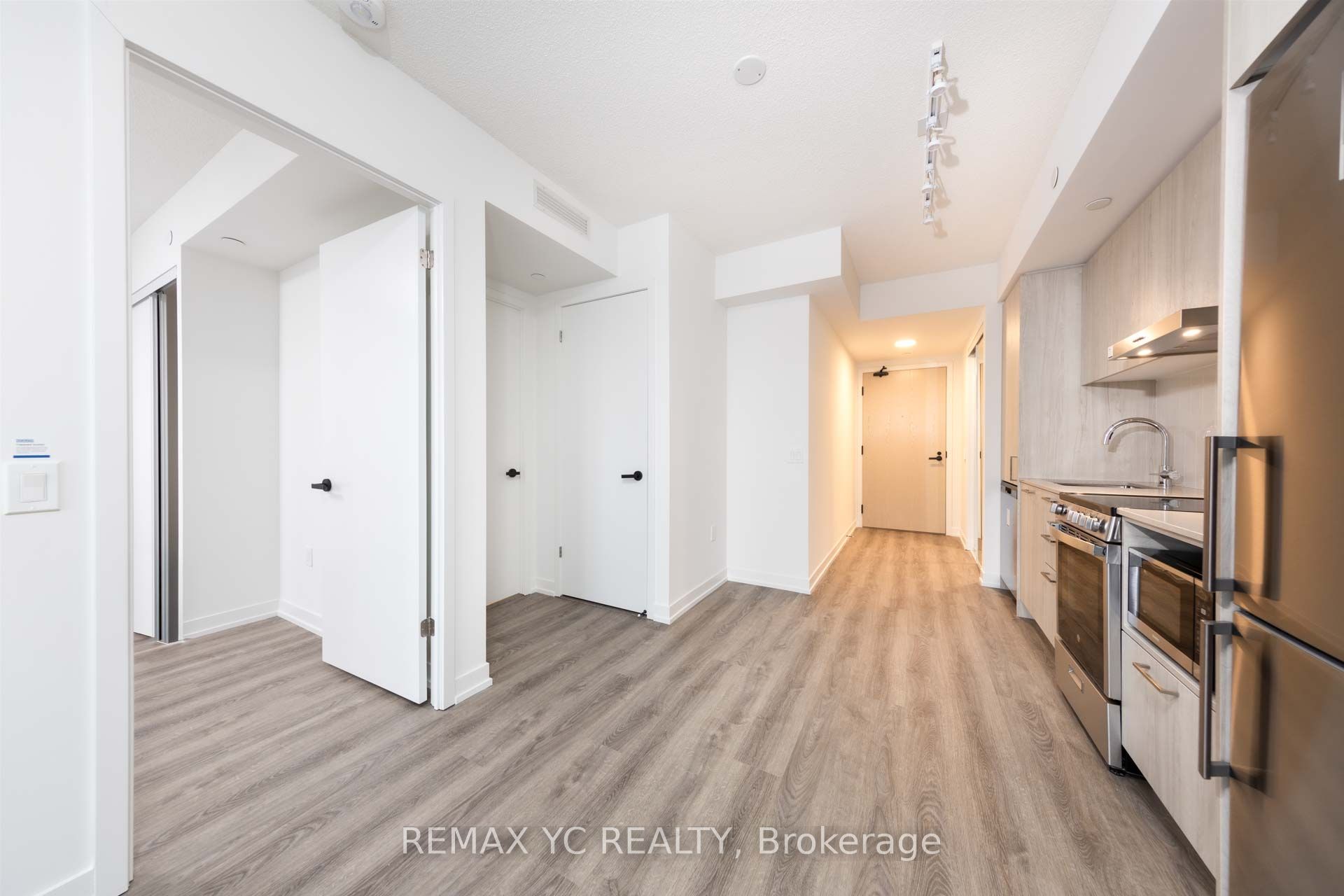 195 Commerce Street 1817 Property Photo 11