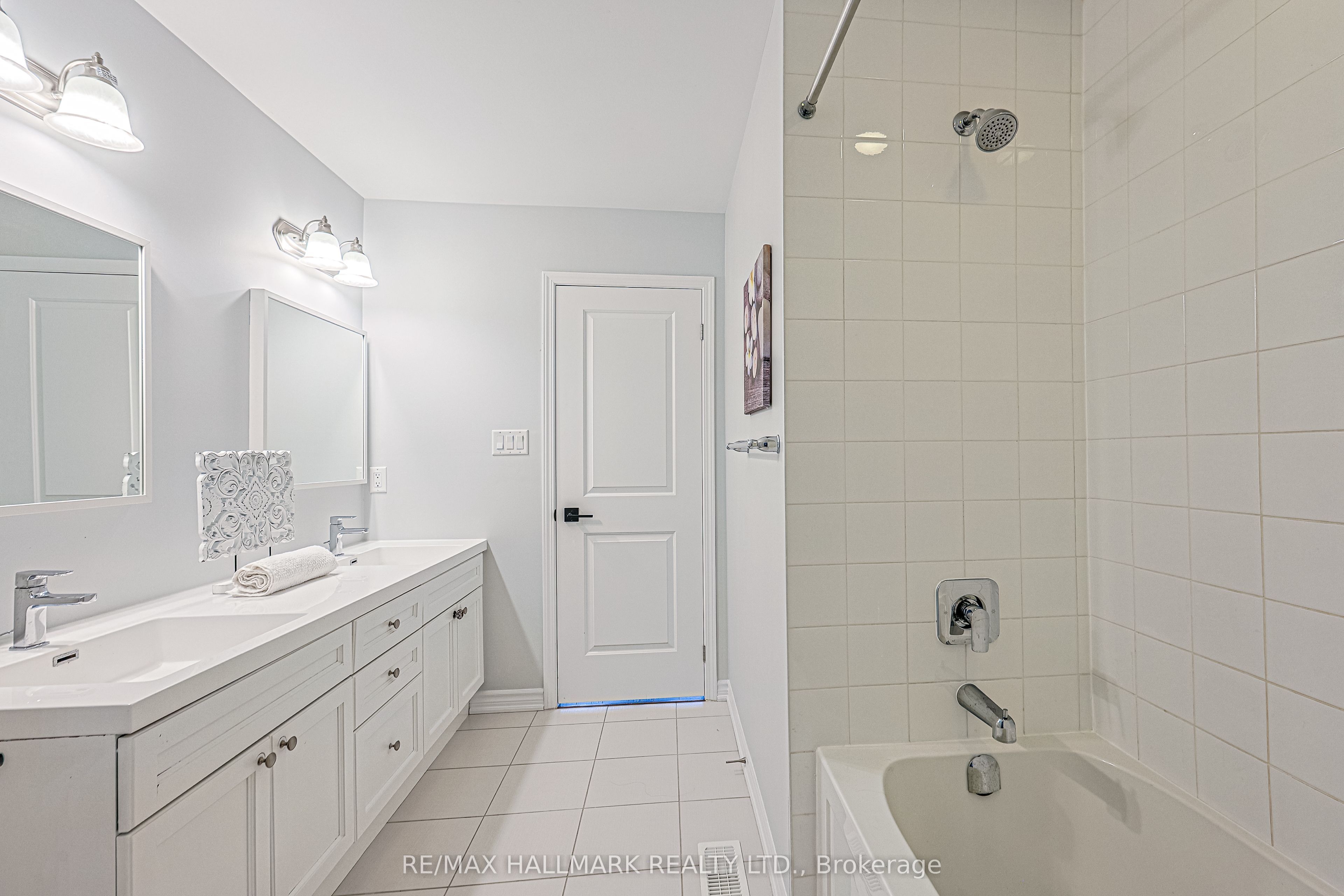 315 Thomas Phillips Drive Property Photo 32
