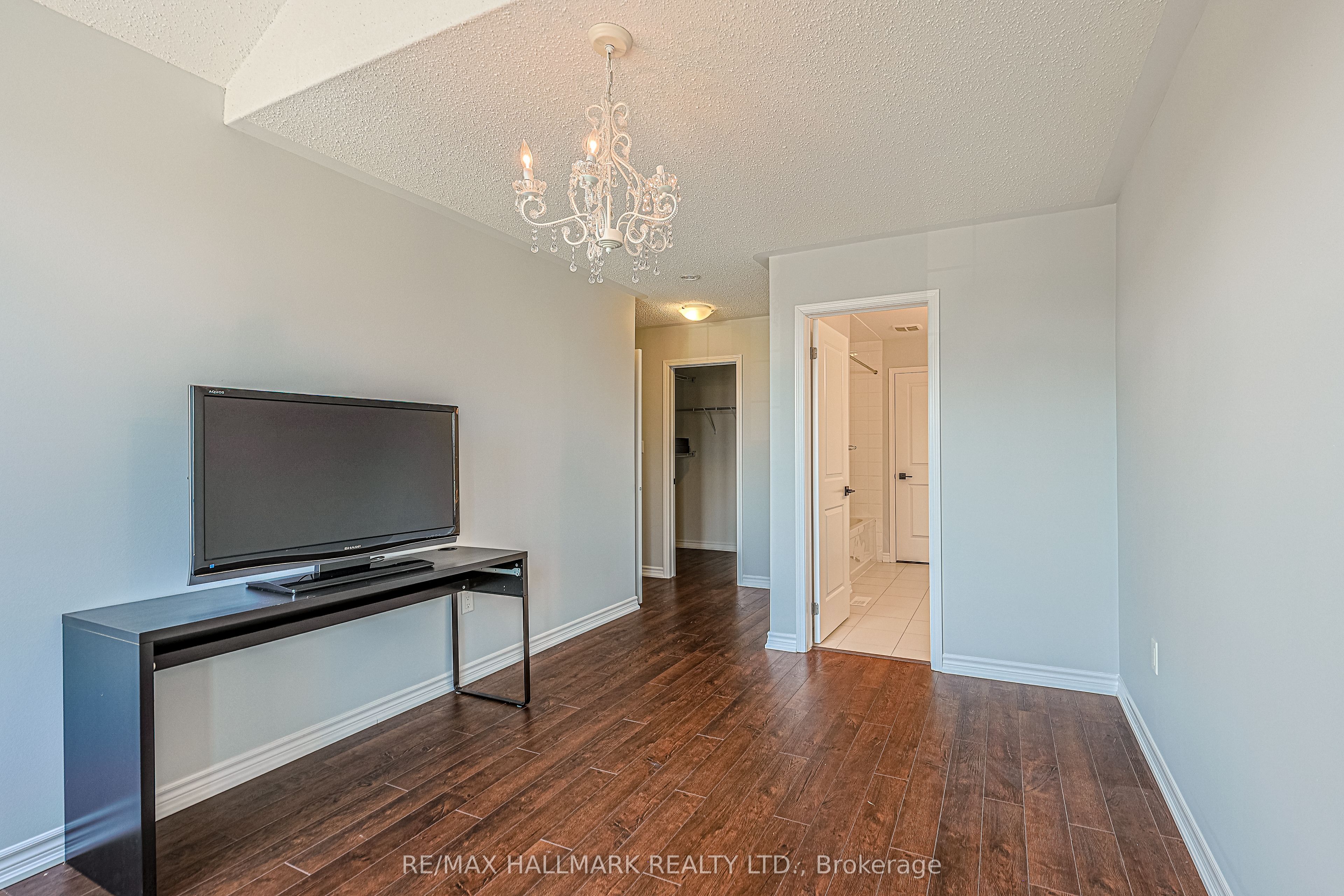 315 Thomas Phillips Drive Property Photo 35