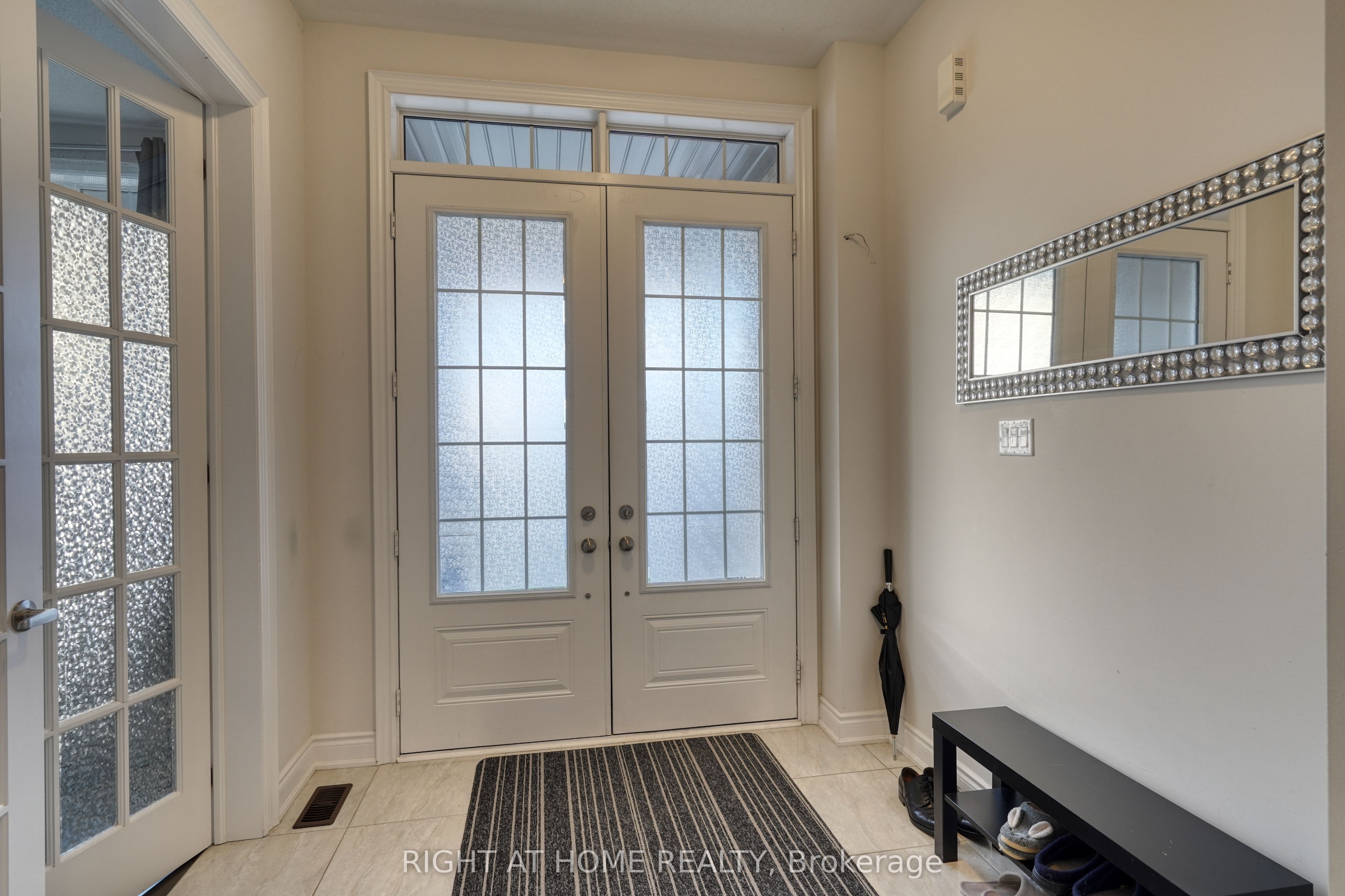 1665 Emberton Way Property Photo 3