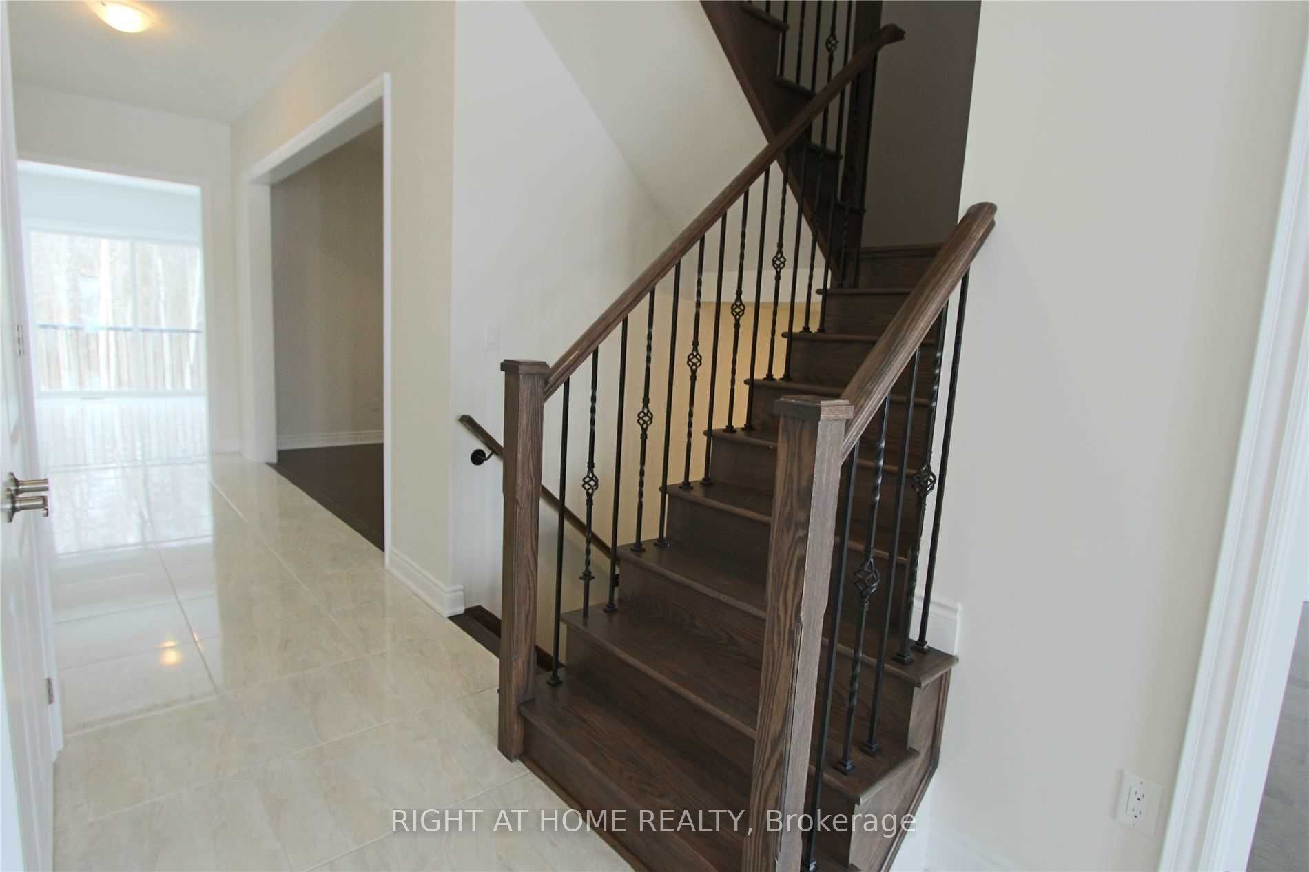1665 Emberton Way Property Photo 12