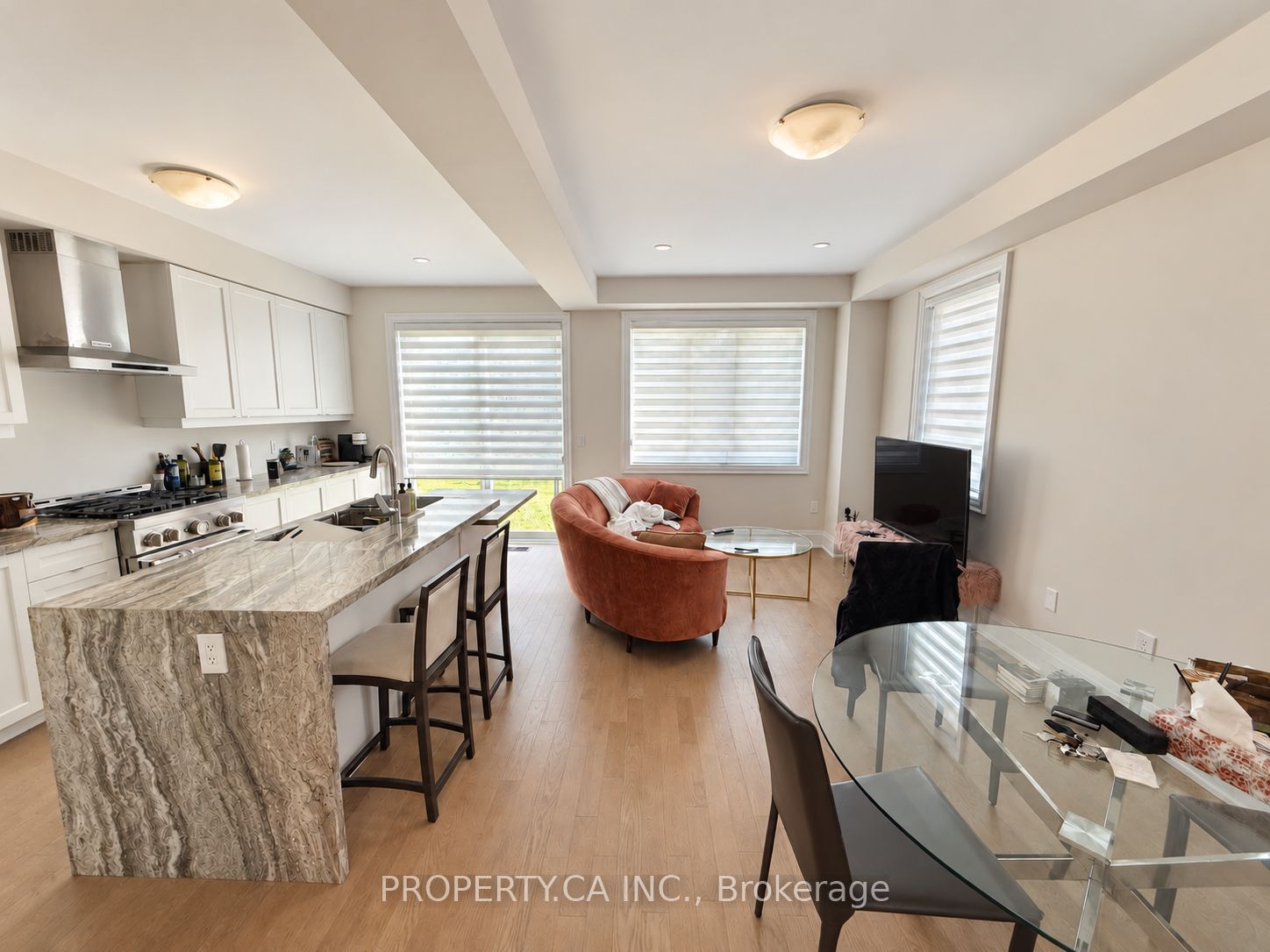 15 Schmeltzer Crescent Property Photo 2