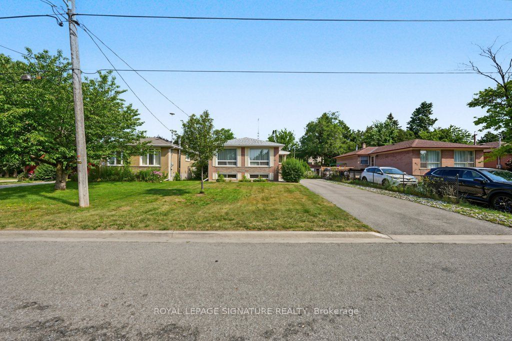 407 Wenlock Avenue Property Photo 2