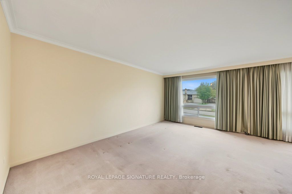 407 Wenlock Avenue Property Photo 10