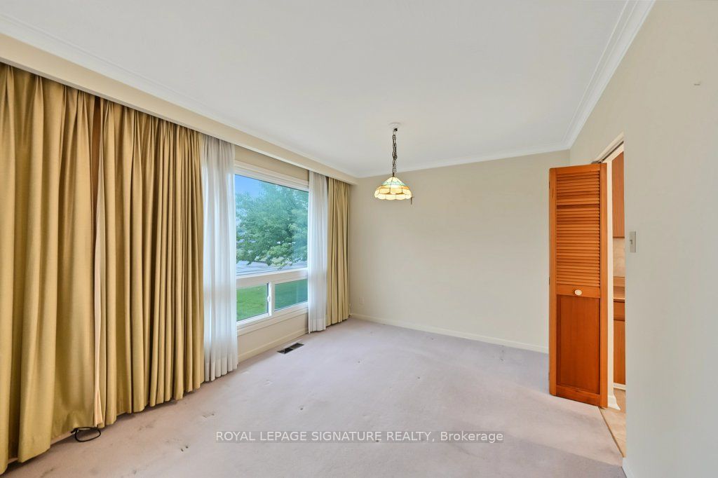 407 Wenlock Avenue Property Photo 13