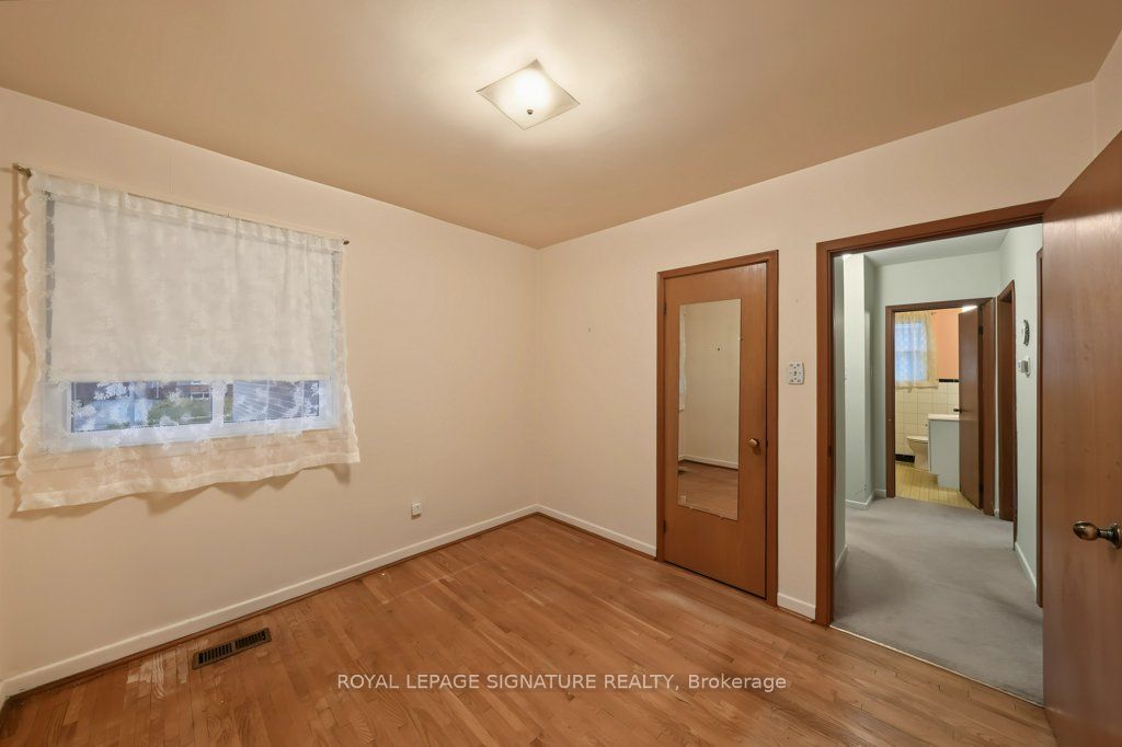 407 Wenlock Avenue Property Photo 22