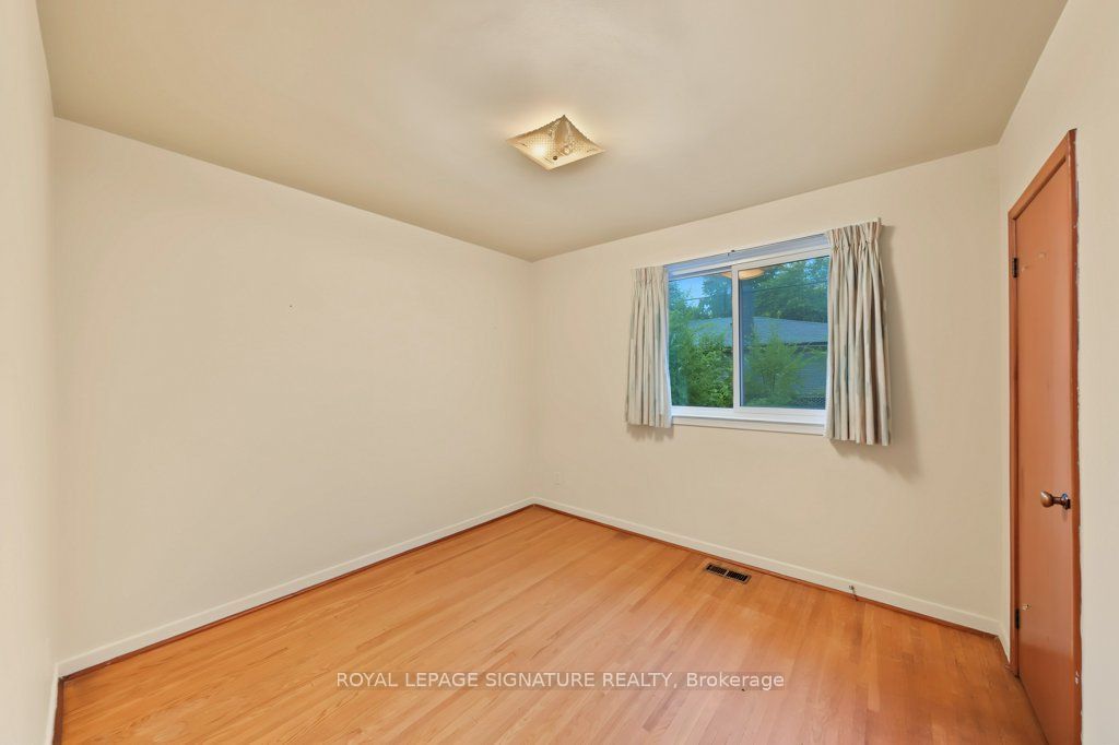 407 Wenlock Avenue Property Photo 23