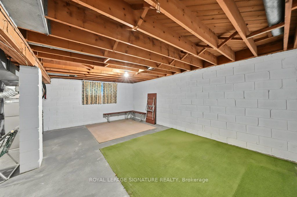 407 Wenlock Avenue Property Photo 32