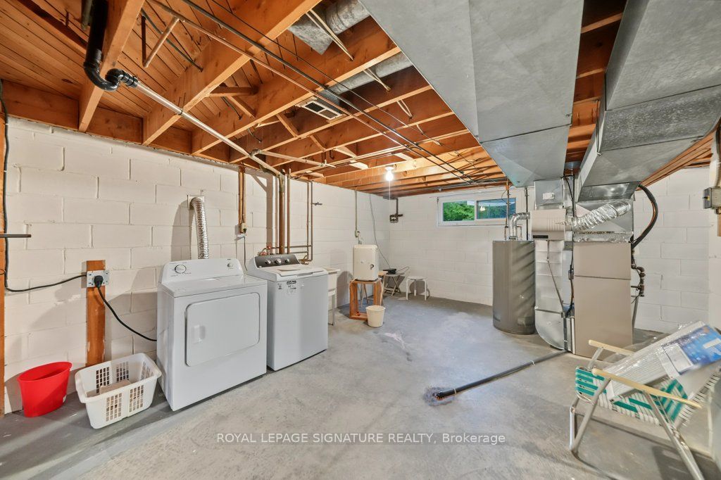 407 Wenlock Avenue Property Photo 35