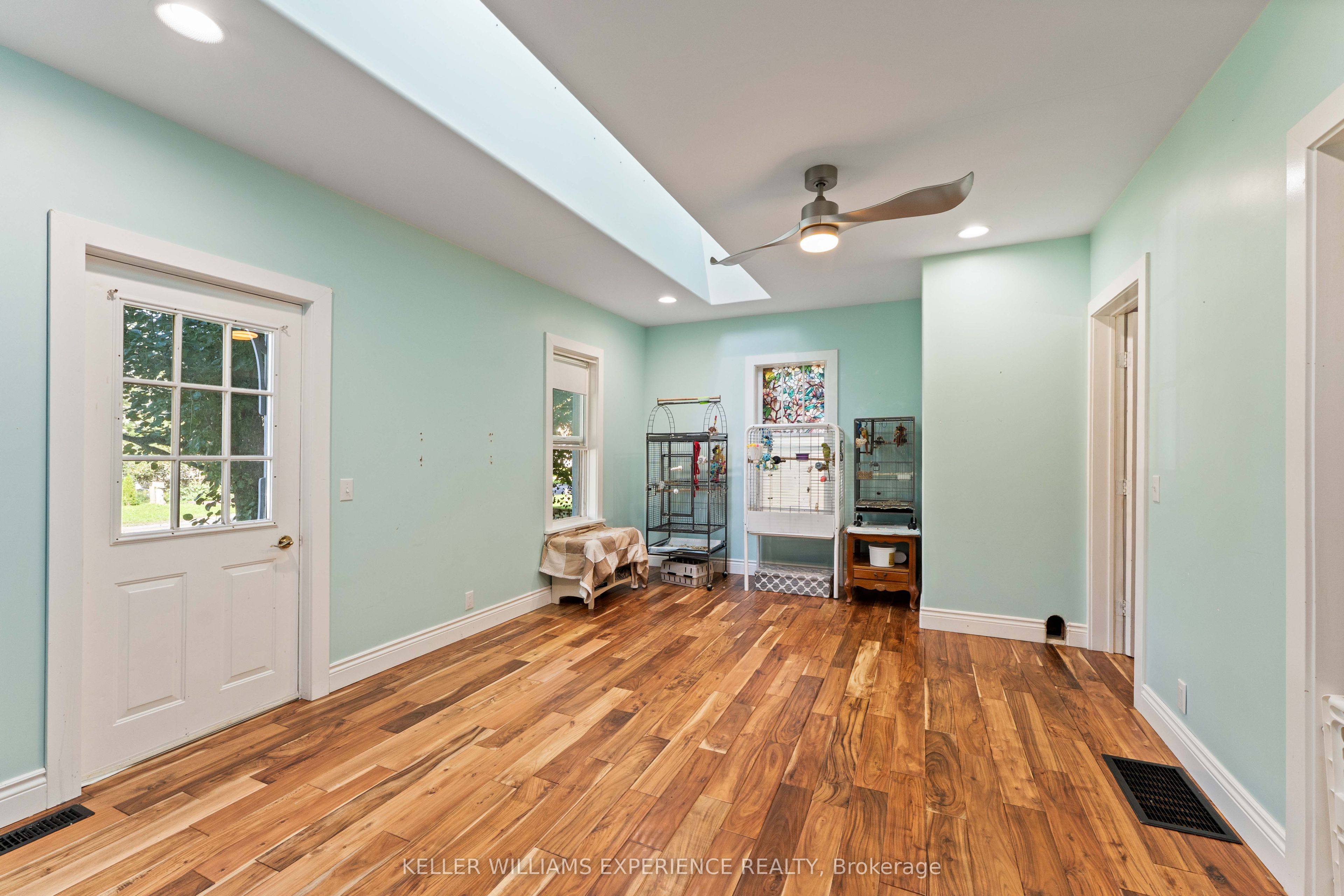 120 Elizabeth Street Property Photo 10