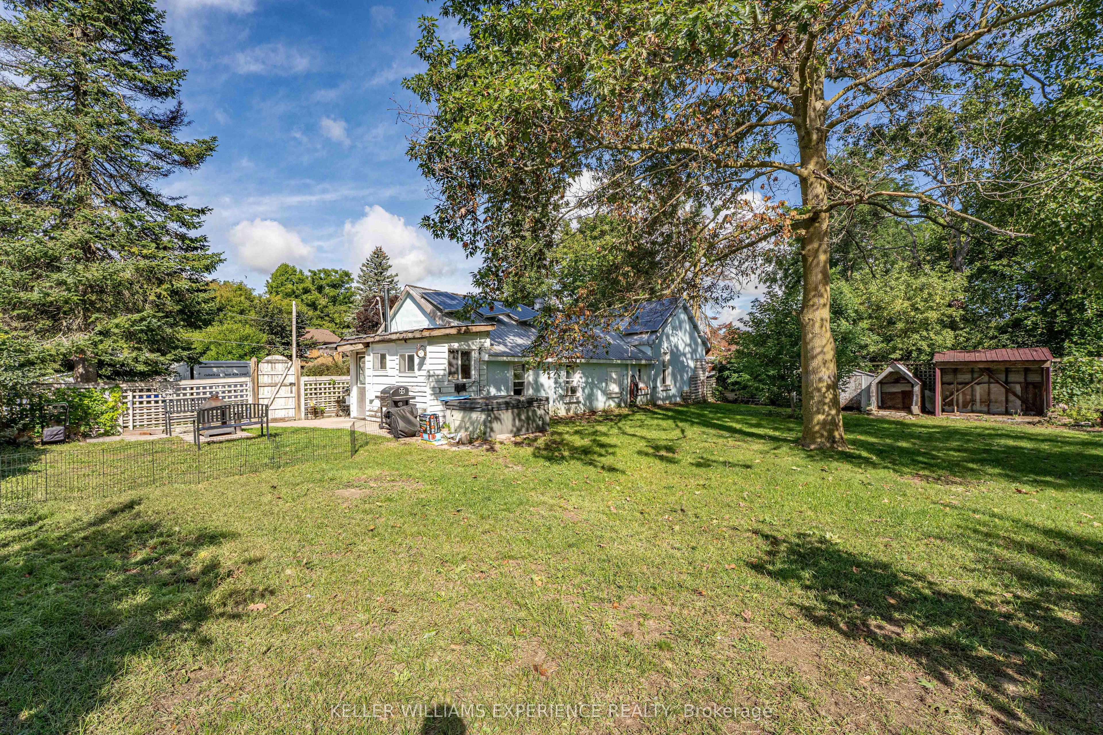 120 Elizabeth Street Property Photo 30
