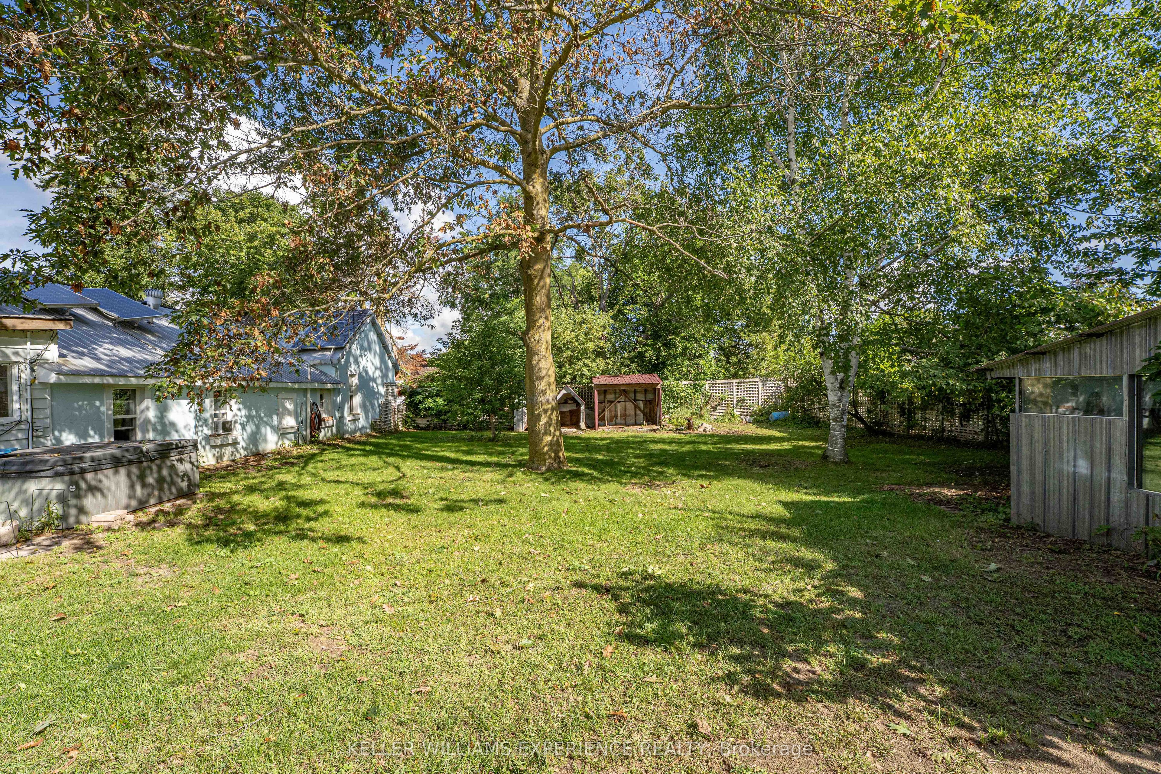 120 Elizabeth Street Property Photo 32